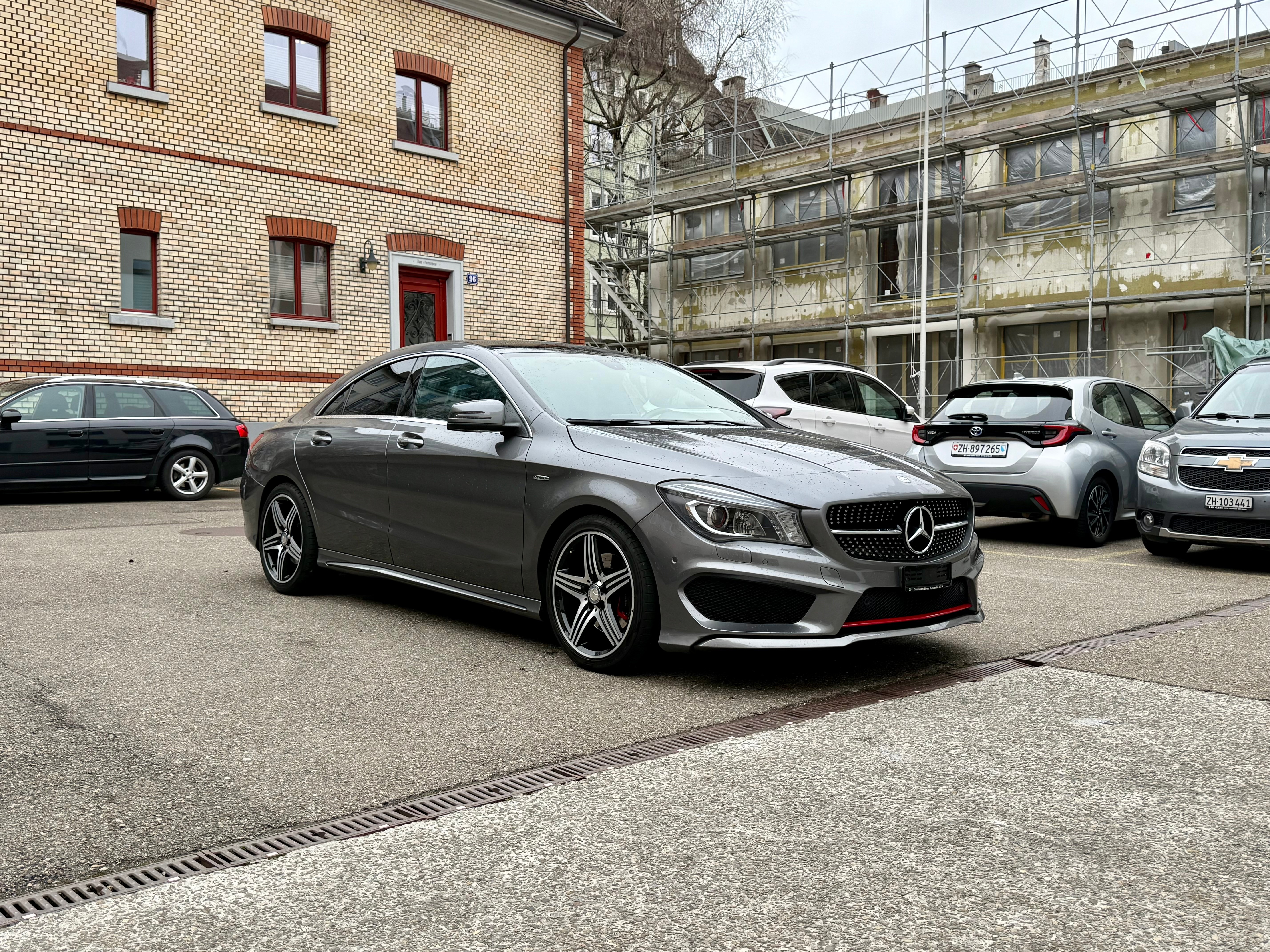 MERCEDES-BENZ CLA 250 AMG Line 7G-DCT 4Matic