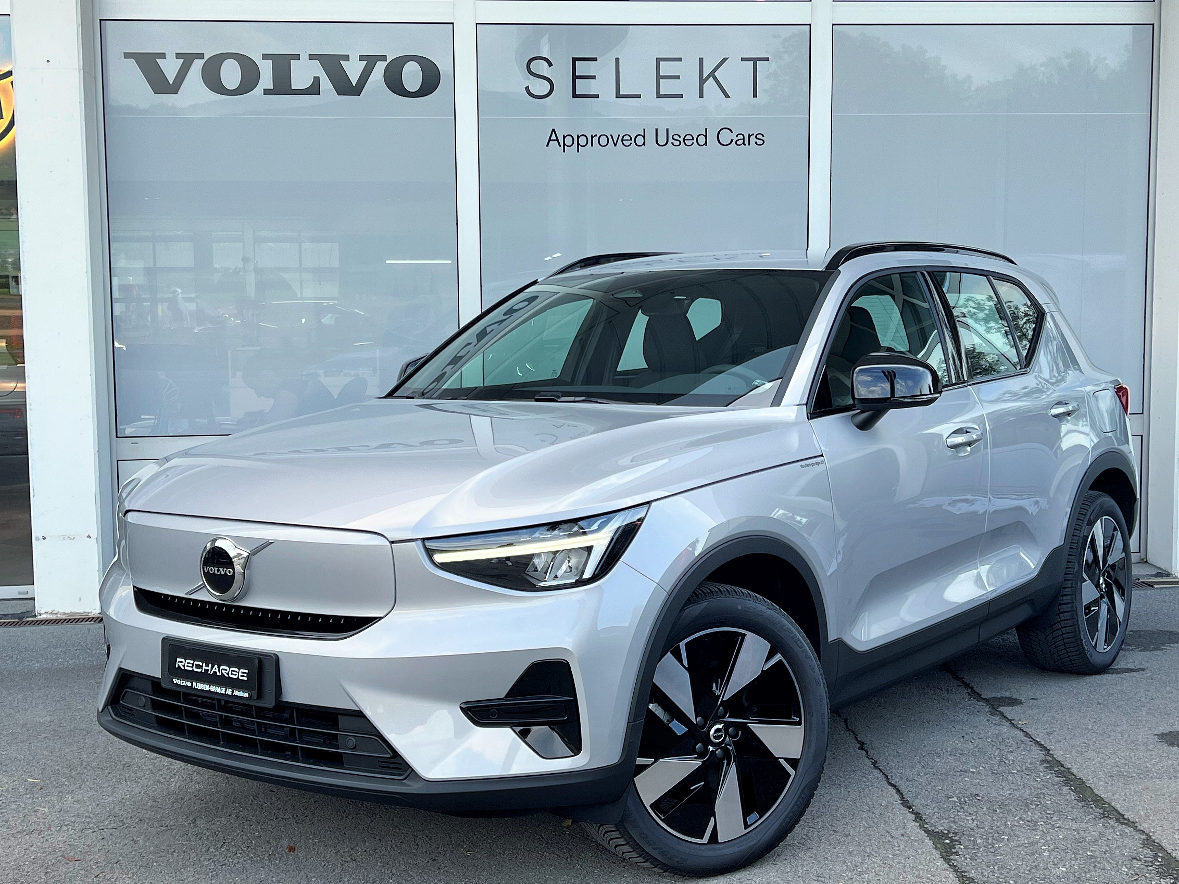 VOLVO XC40 E80 82kWh Plus AWD