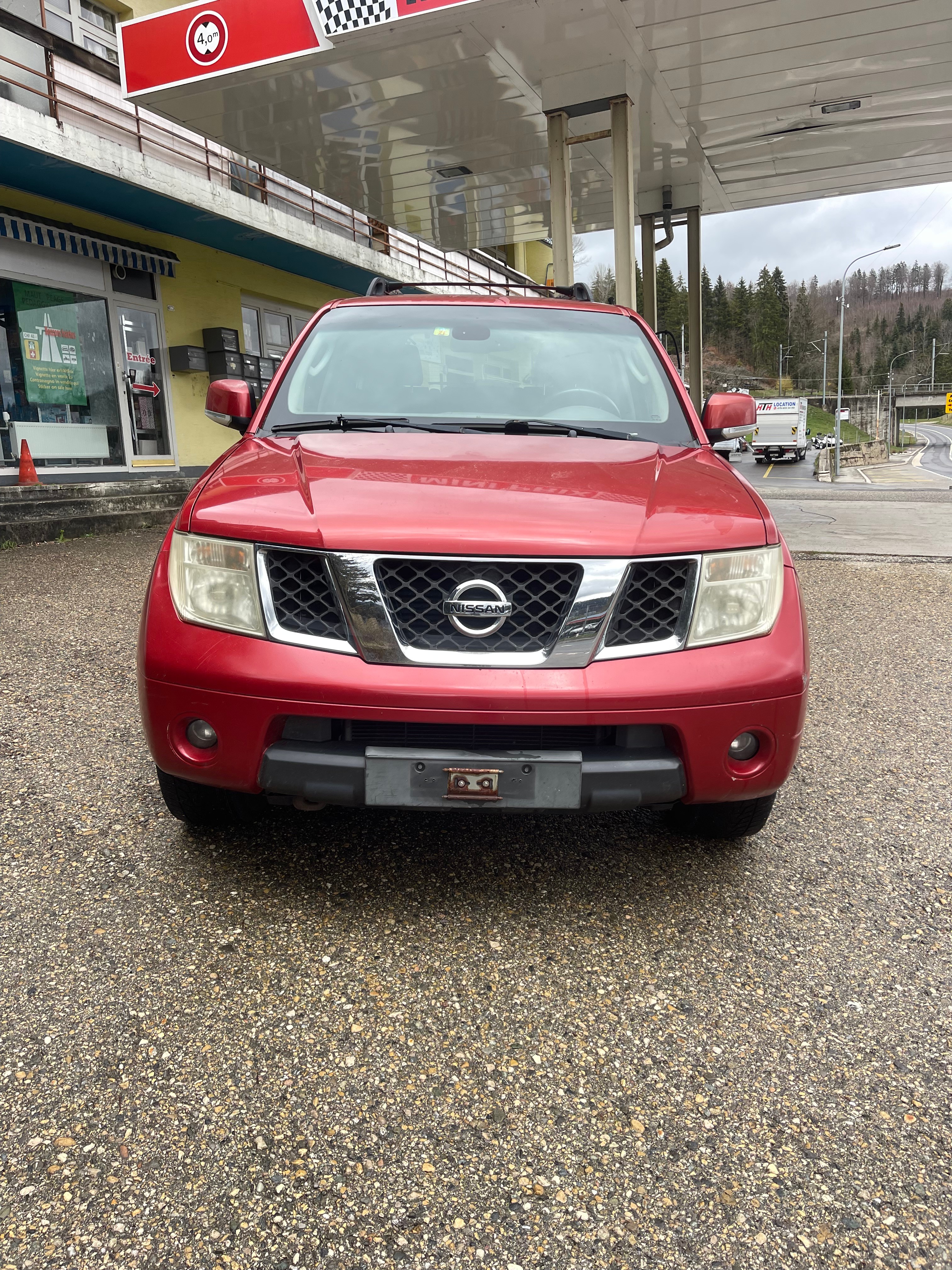 NISSAN Pathfinder 2.5 dCi LE