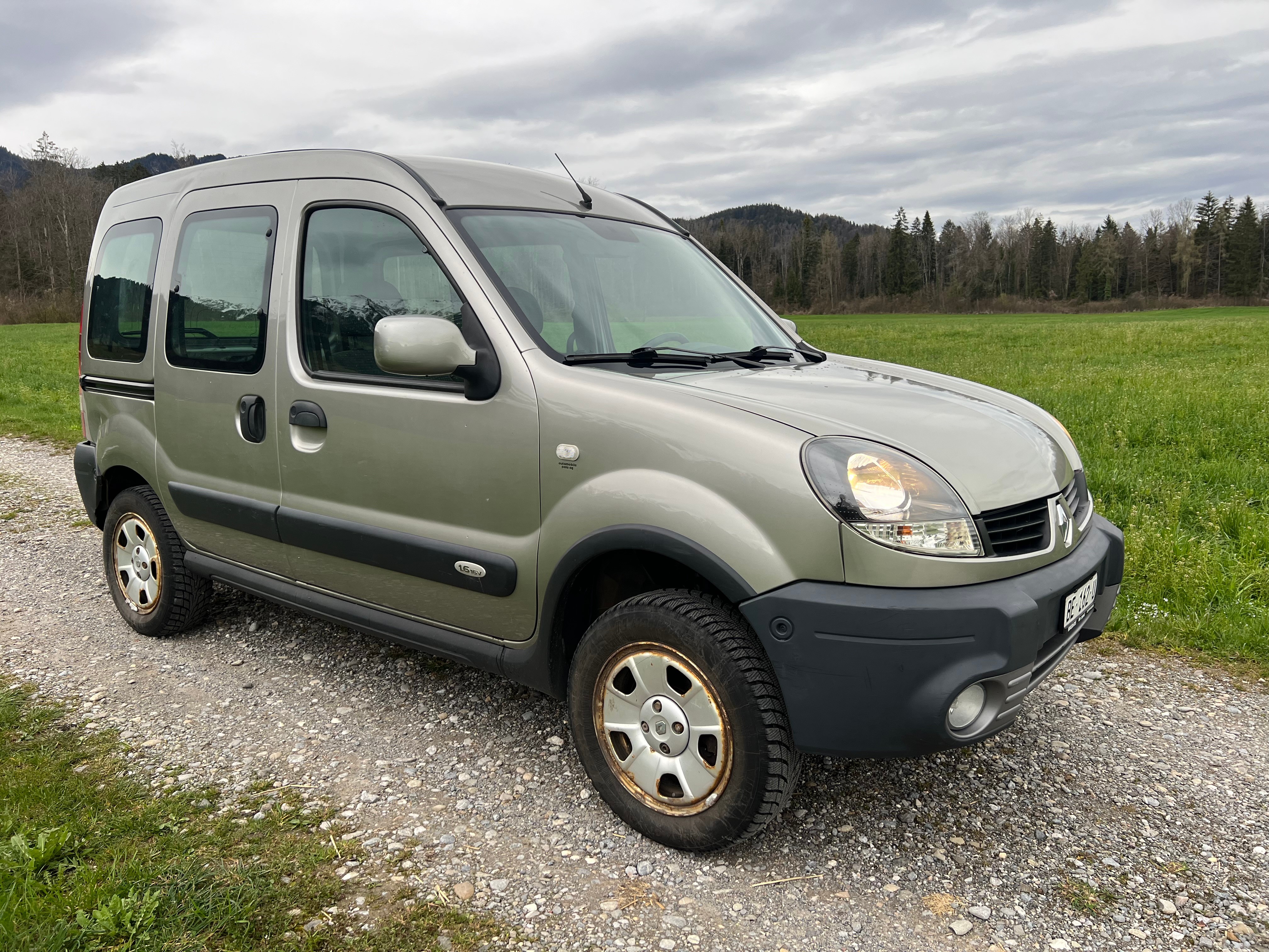 RENAULT Kangoo 1.6 16V Privilège 4x4