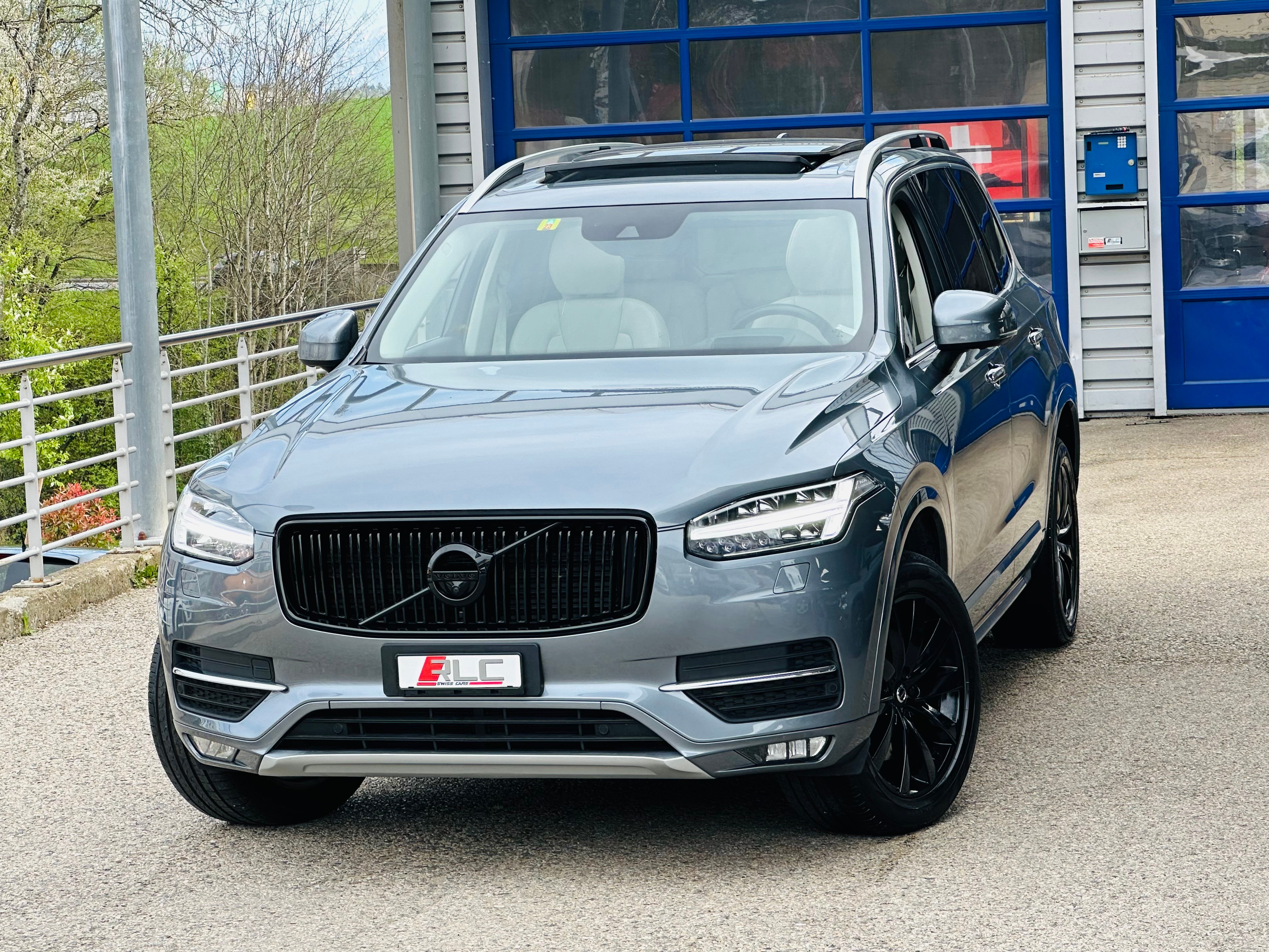 VOLVO XC90 D5 AWD Momentum Geartronic