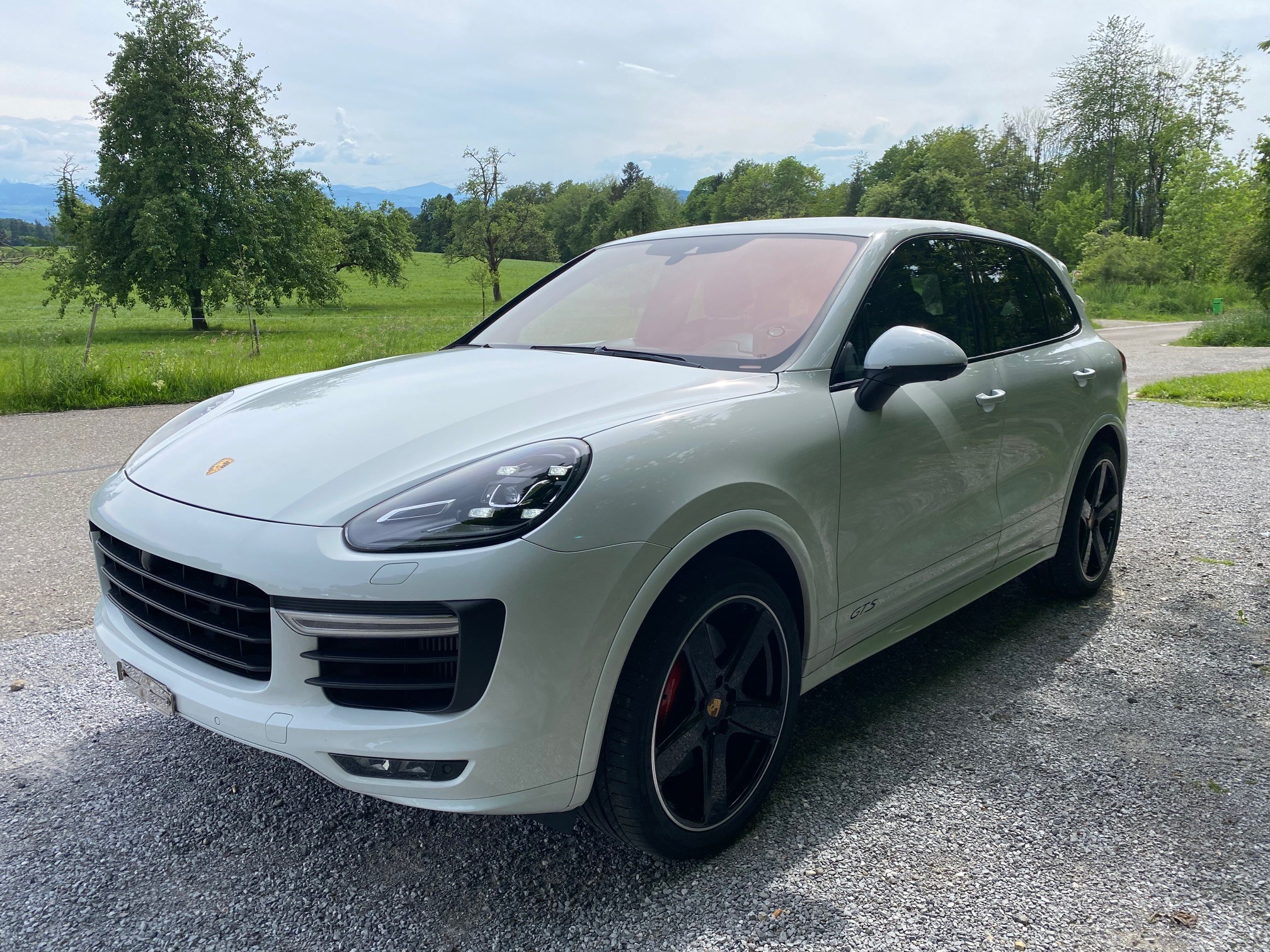 PORSCHE Cayenne GTS