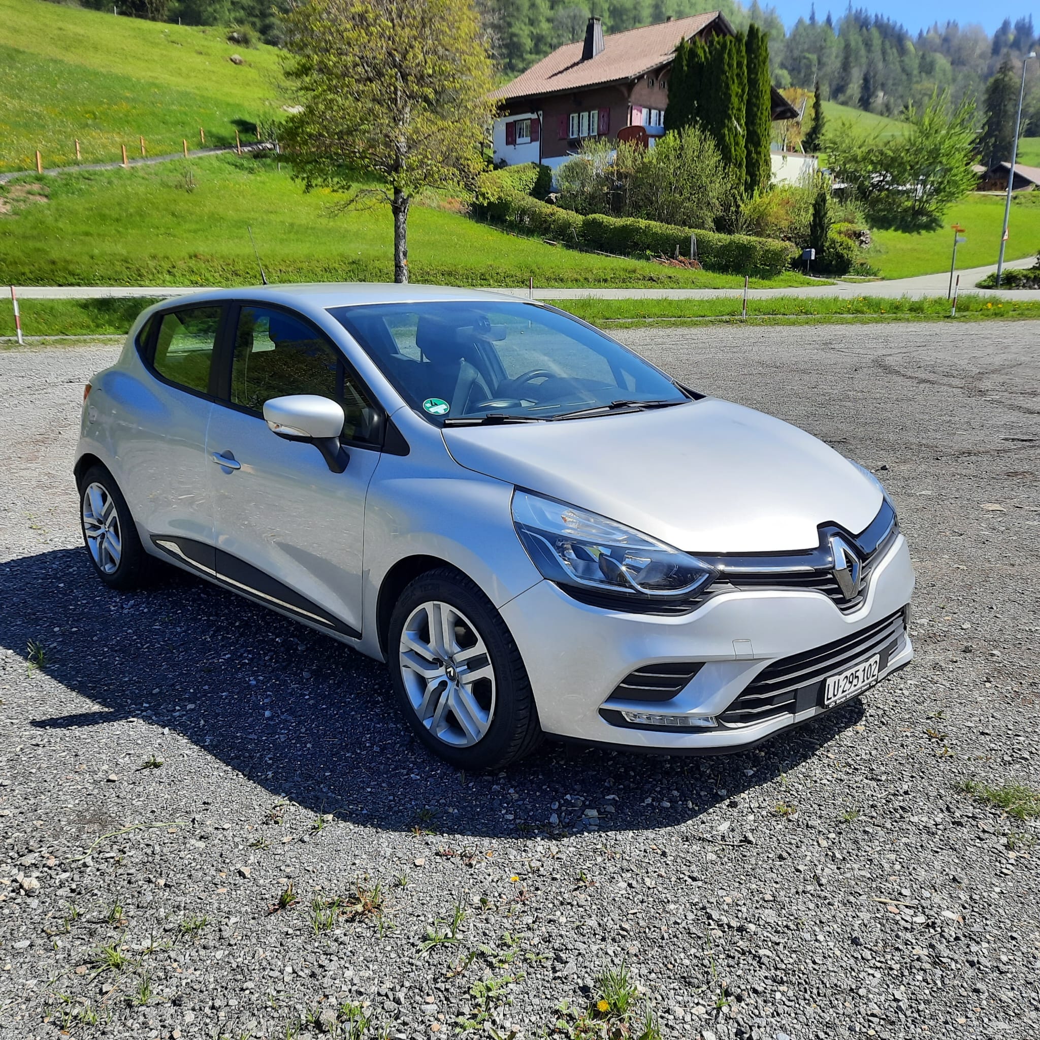 RENAULT Clio 0.9 12V Zen