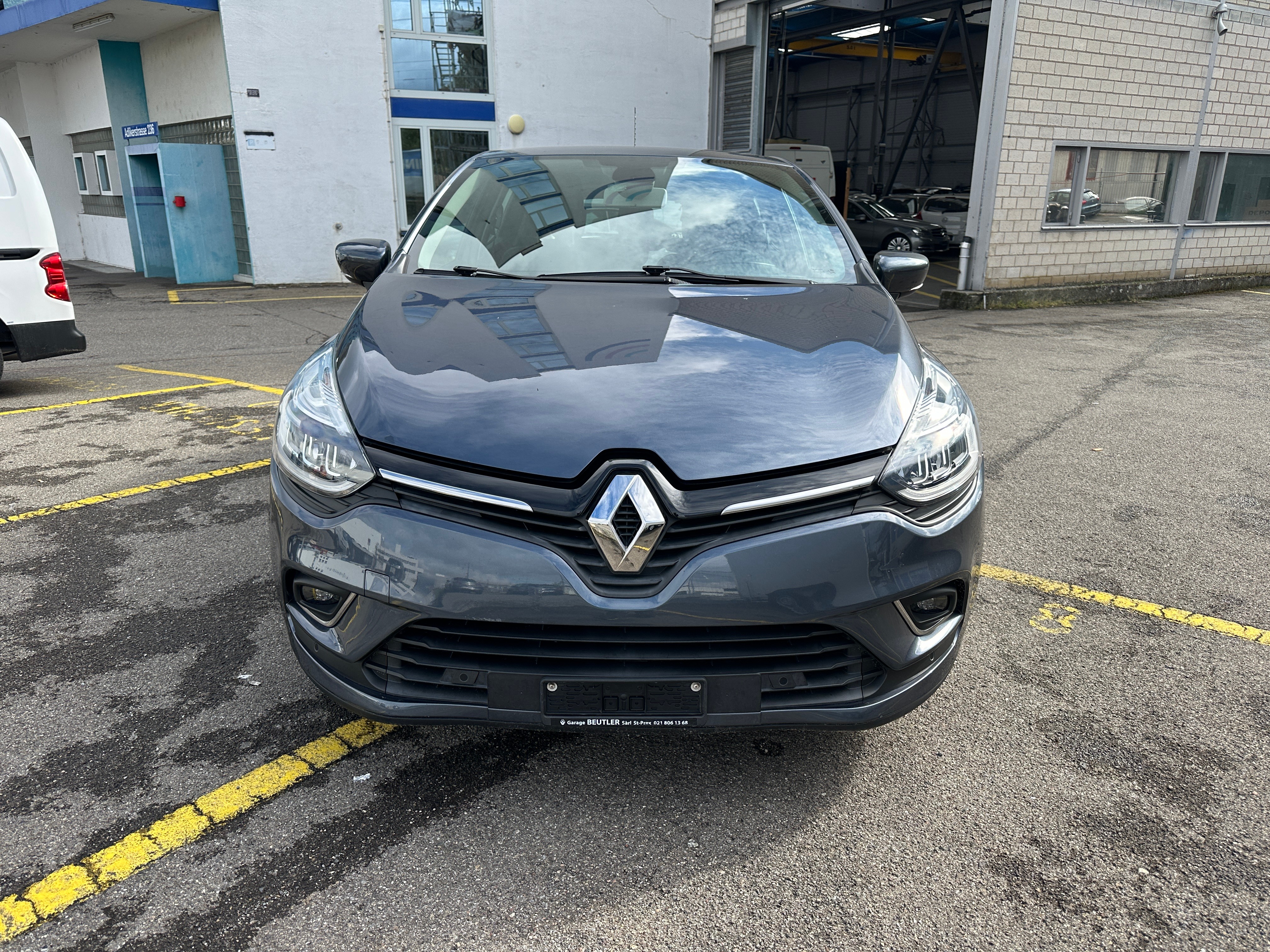 RENAULT Clio 0.9 12V Zen