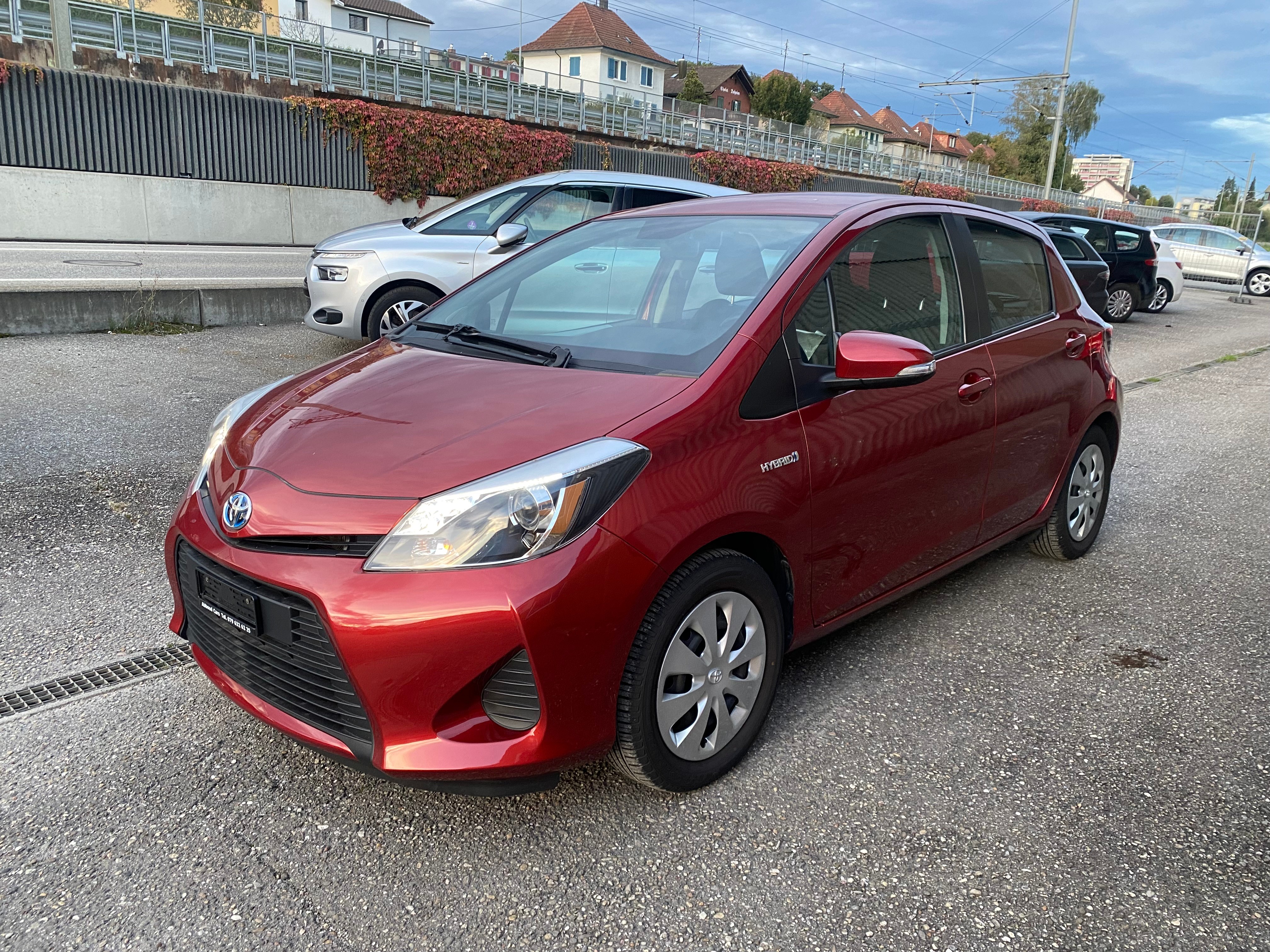 TOYOTA Yaris 1.5 VVT-i Hybrid Luna CVT