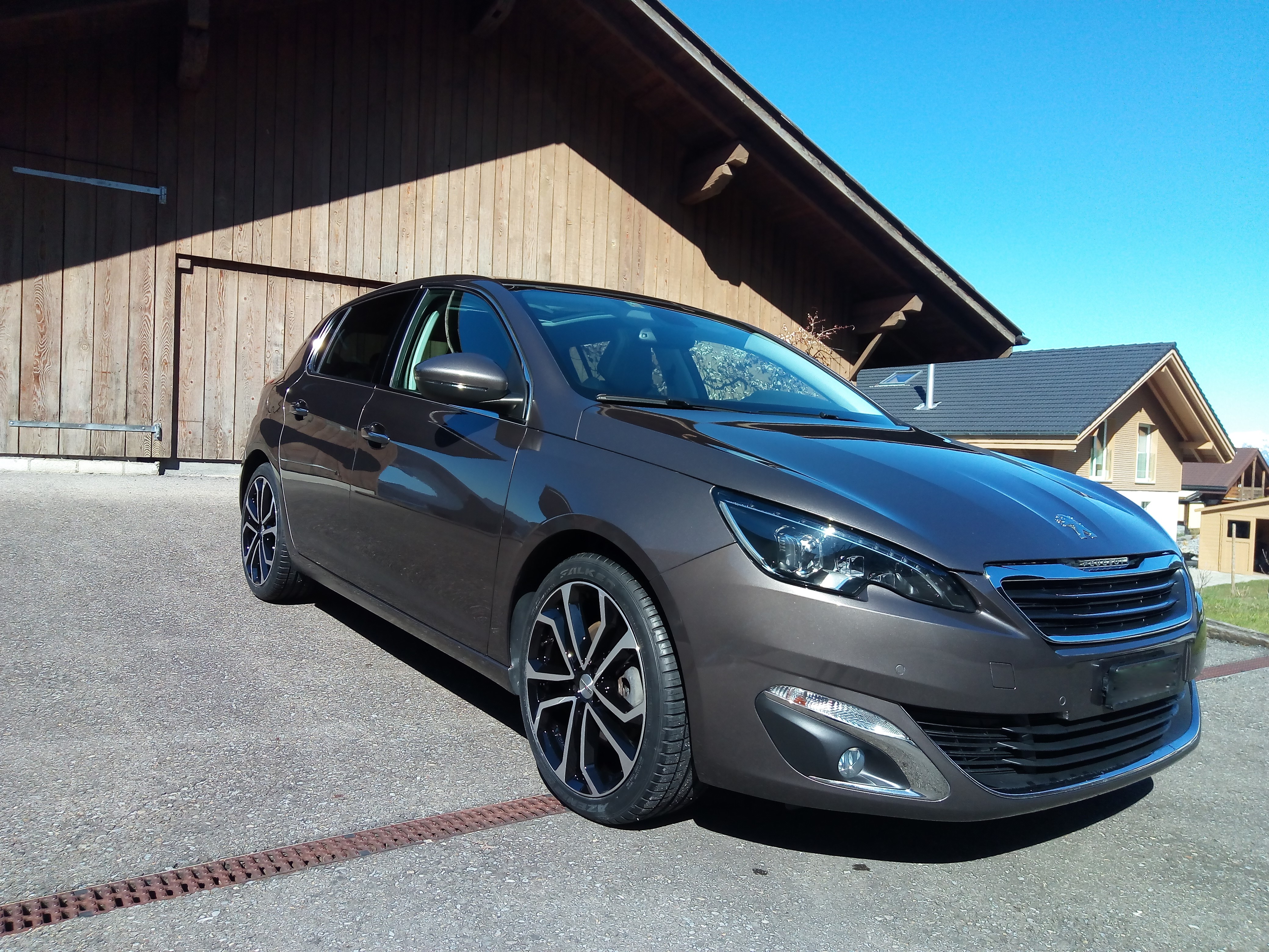 PEUGEOT 308 1.6 THP Féline