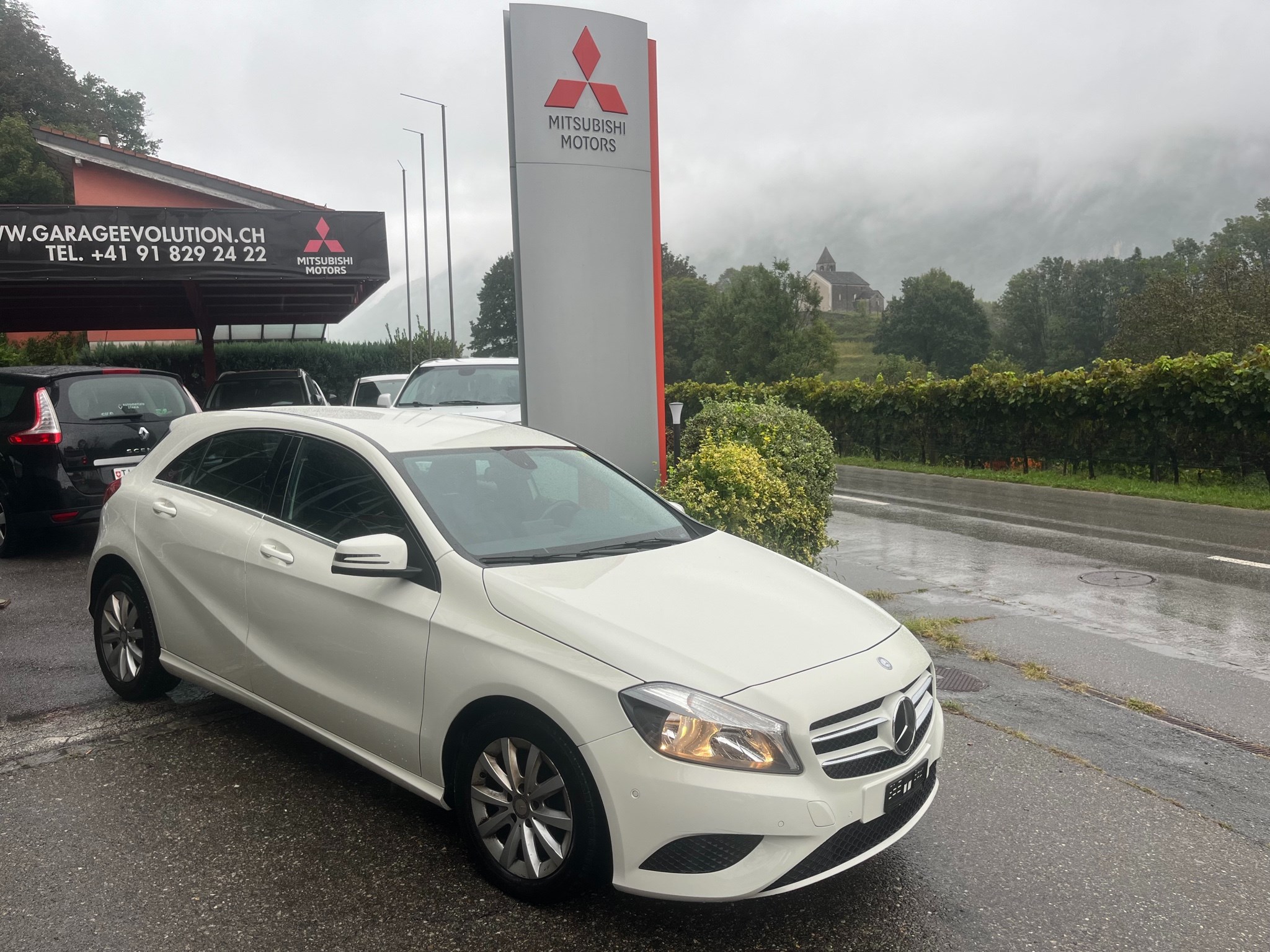 MERCEDES-BENZ A 180 Style 7G-DCT