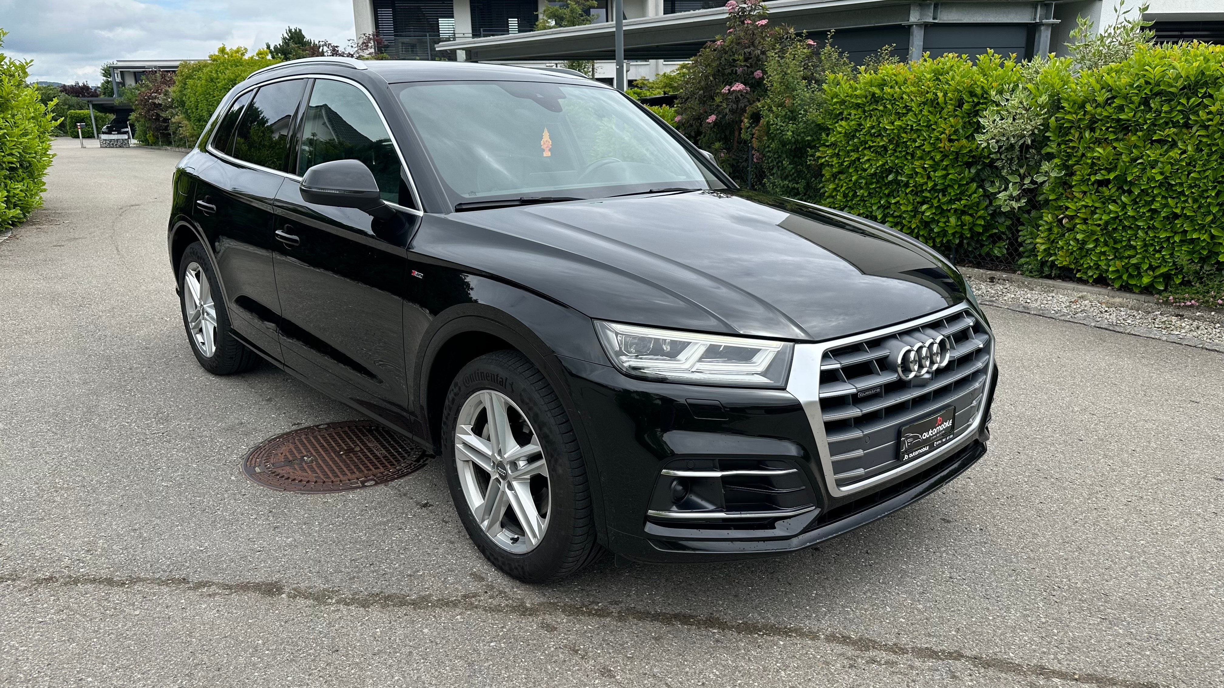 AUDI Q5 2.0 TDI sport quattro S-tronic