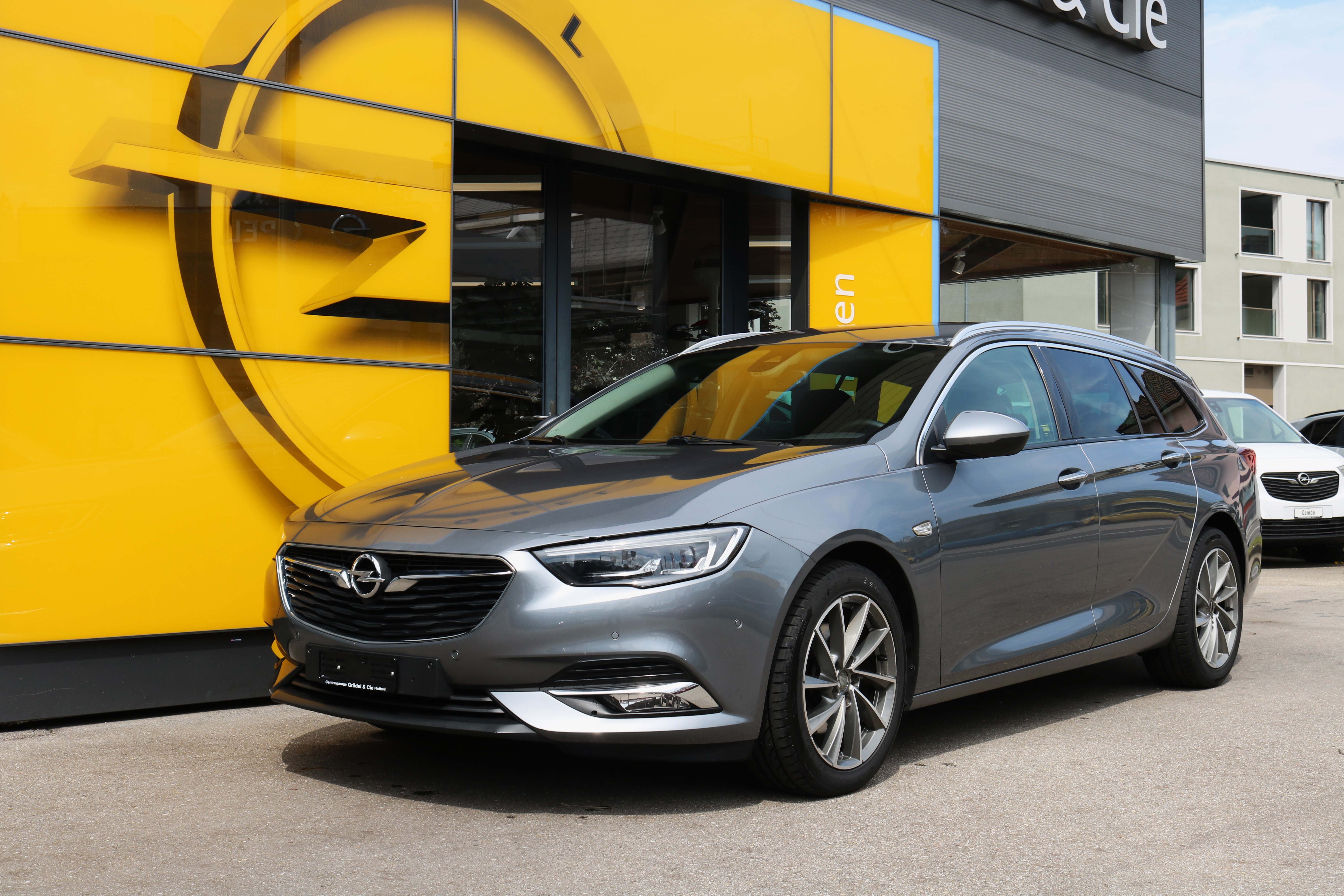 OPEL Insignia 1.5 T Sports Tourer Excellence Automatic