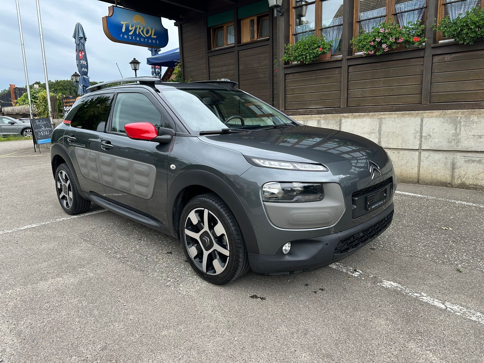 CITROEN C4 Cactus 1.2 e-THP Shine Edition