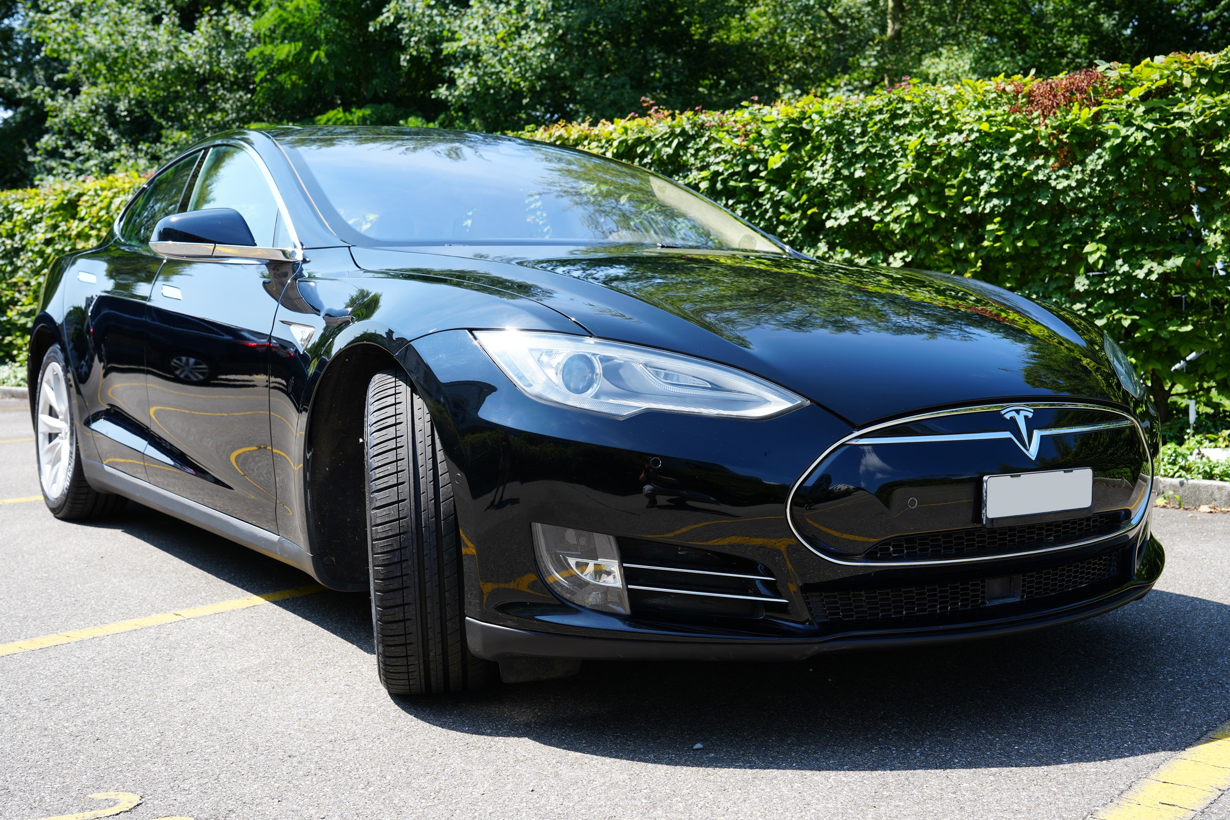 TESLA Model S 90 D