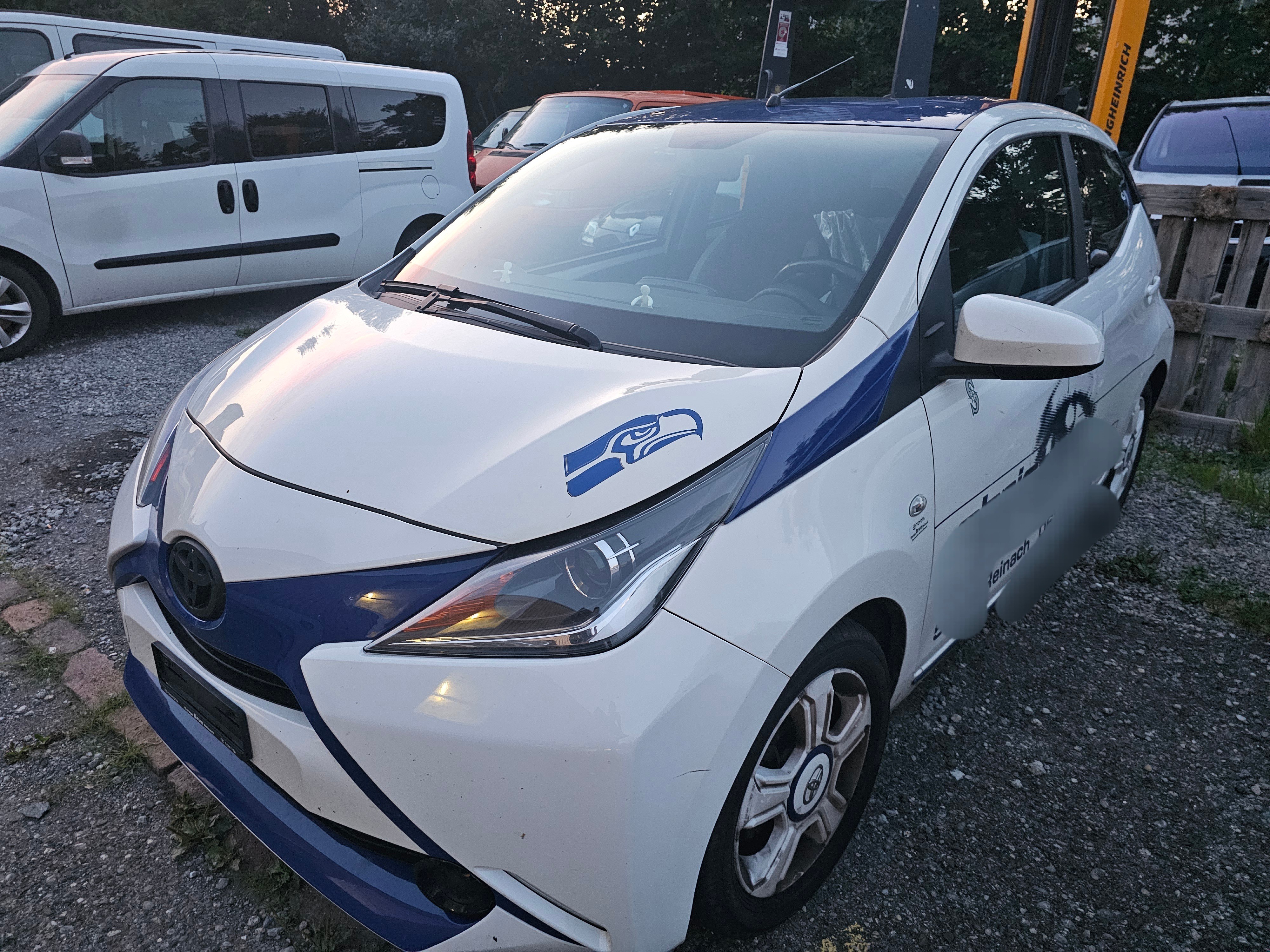 TOYOTA Aygo 1.2 VVT-i x-play