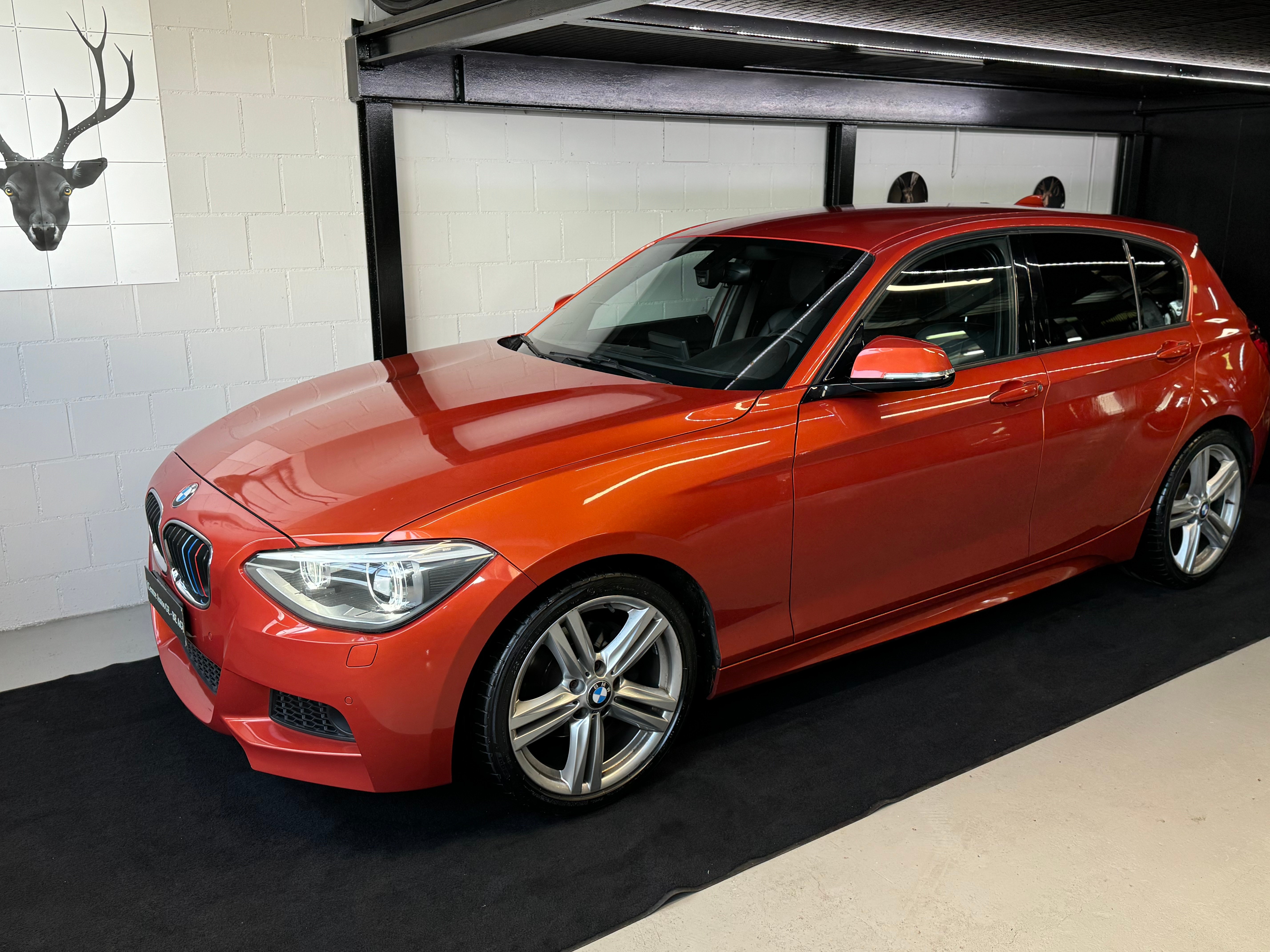 BMW 118i M-Paket FEUER-ORANGE