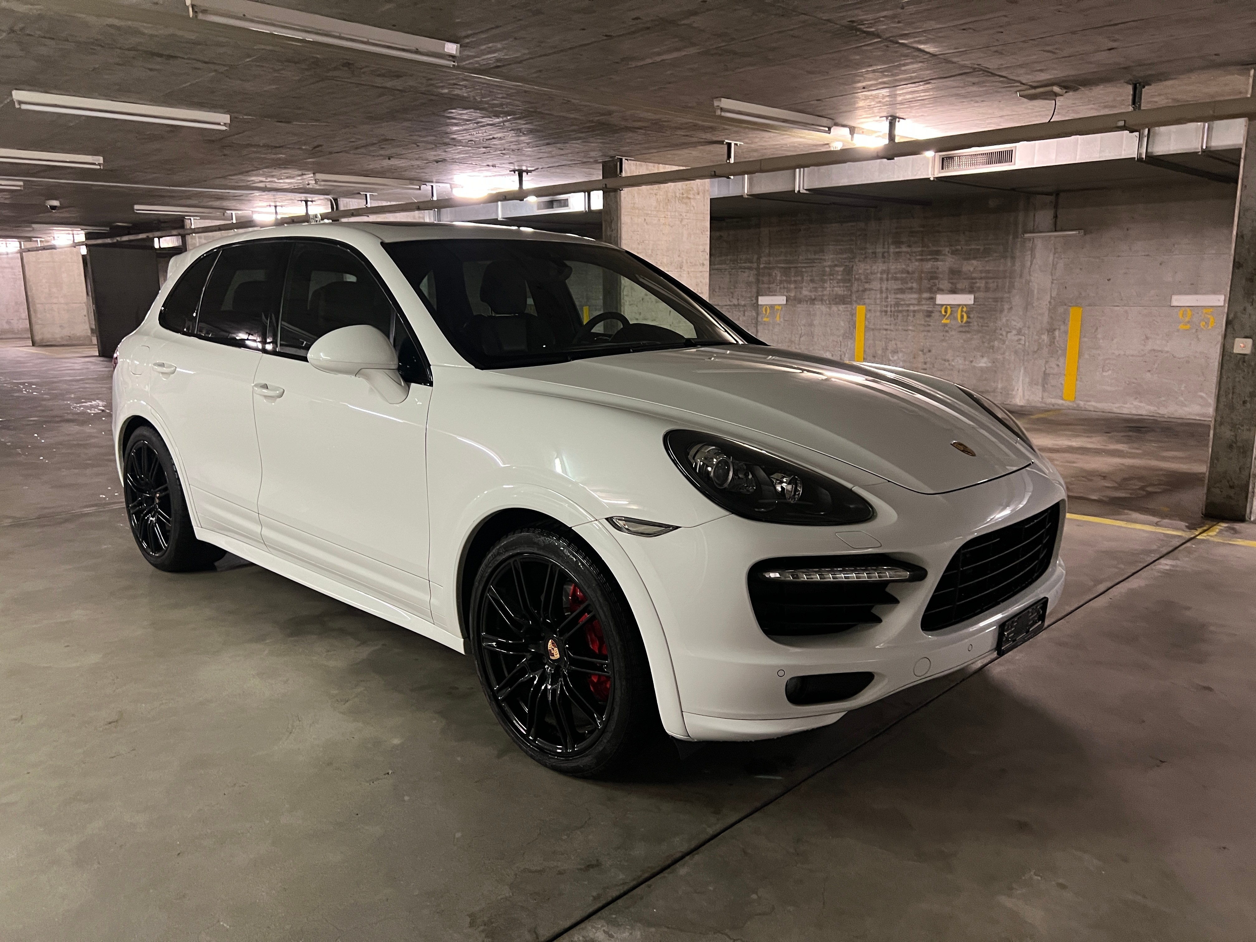 PORSCHE Cayenne GTS Facelift Frisch ab MFK