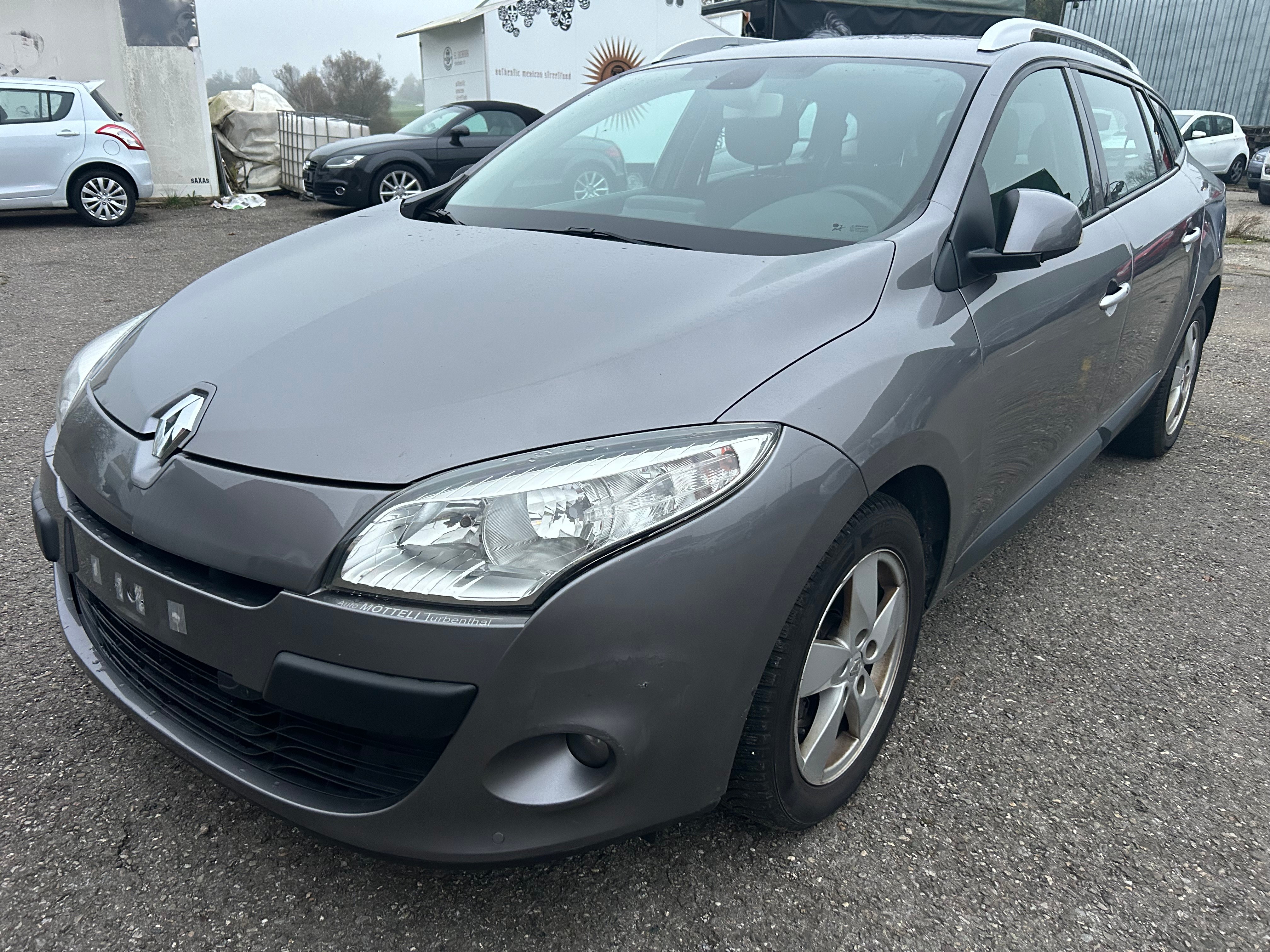 RENAULT Mégane Grandtour 1.4 16V Turbo Bose