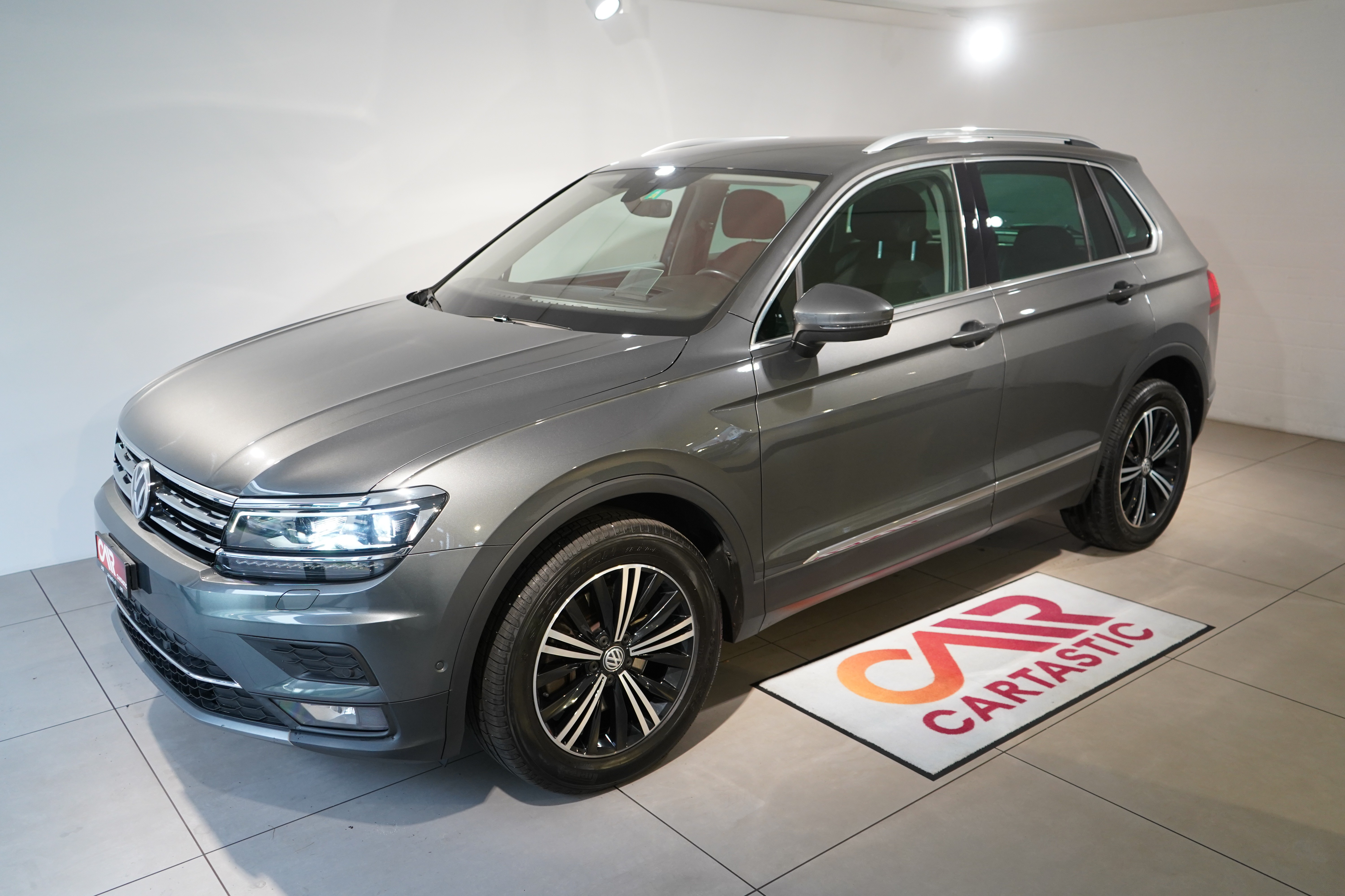 VW Tiguan 2.0TSI High 4M