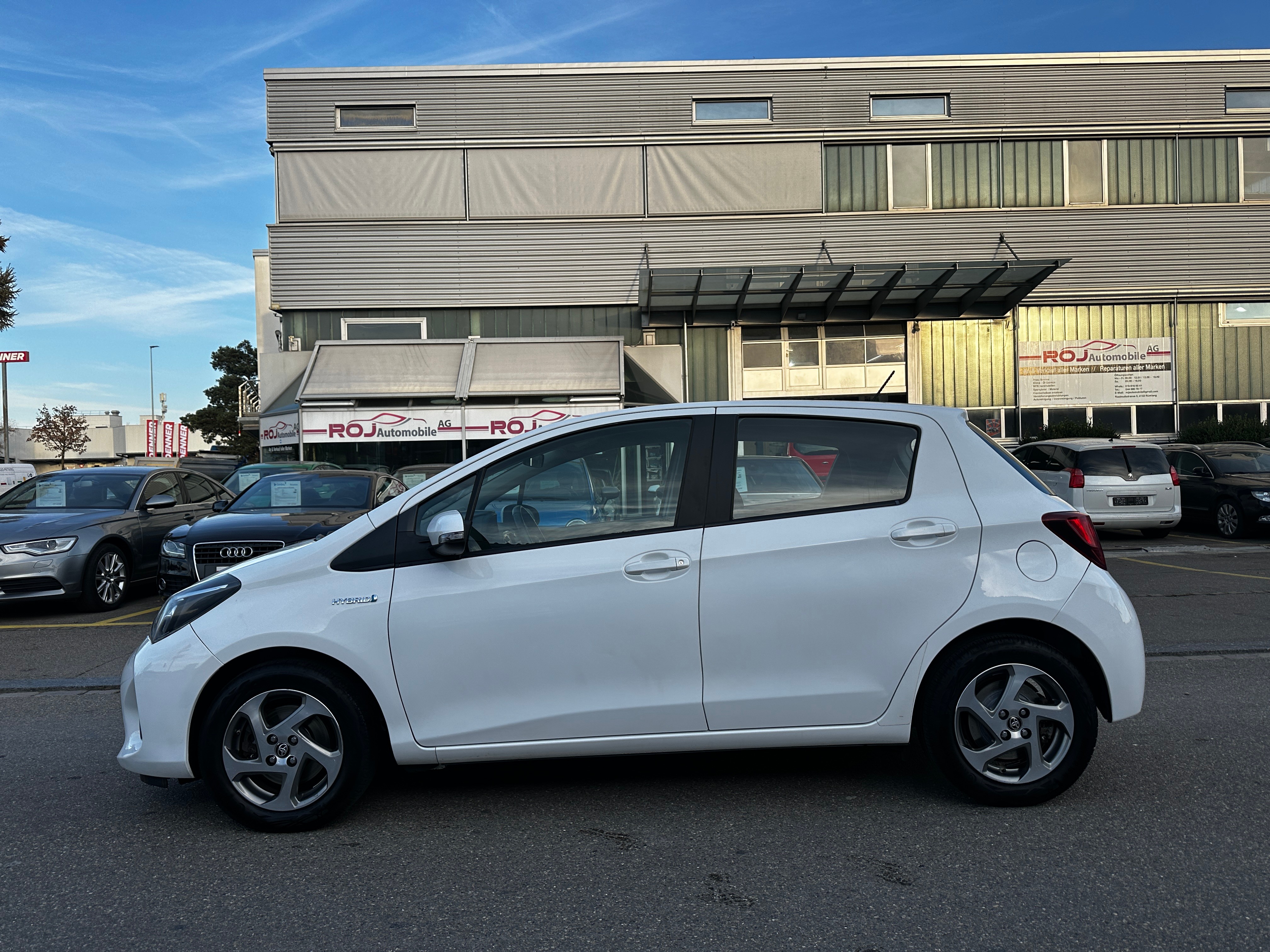 TOYOTA Yaris 1.5 VVT-i Hybrid Luna e-CVT