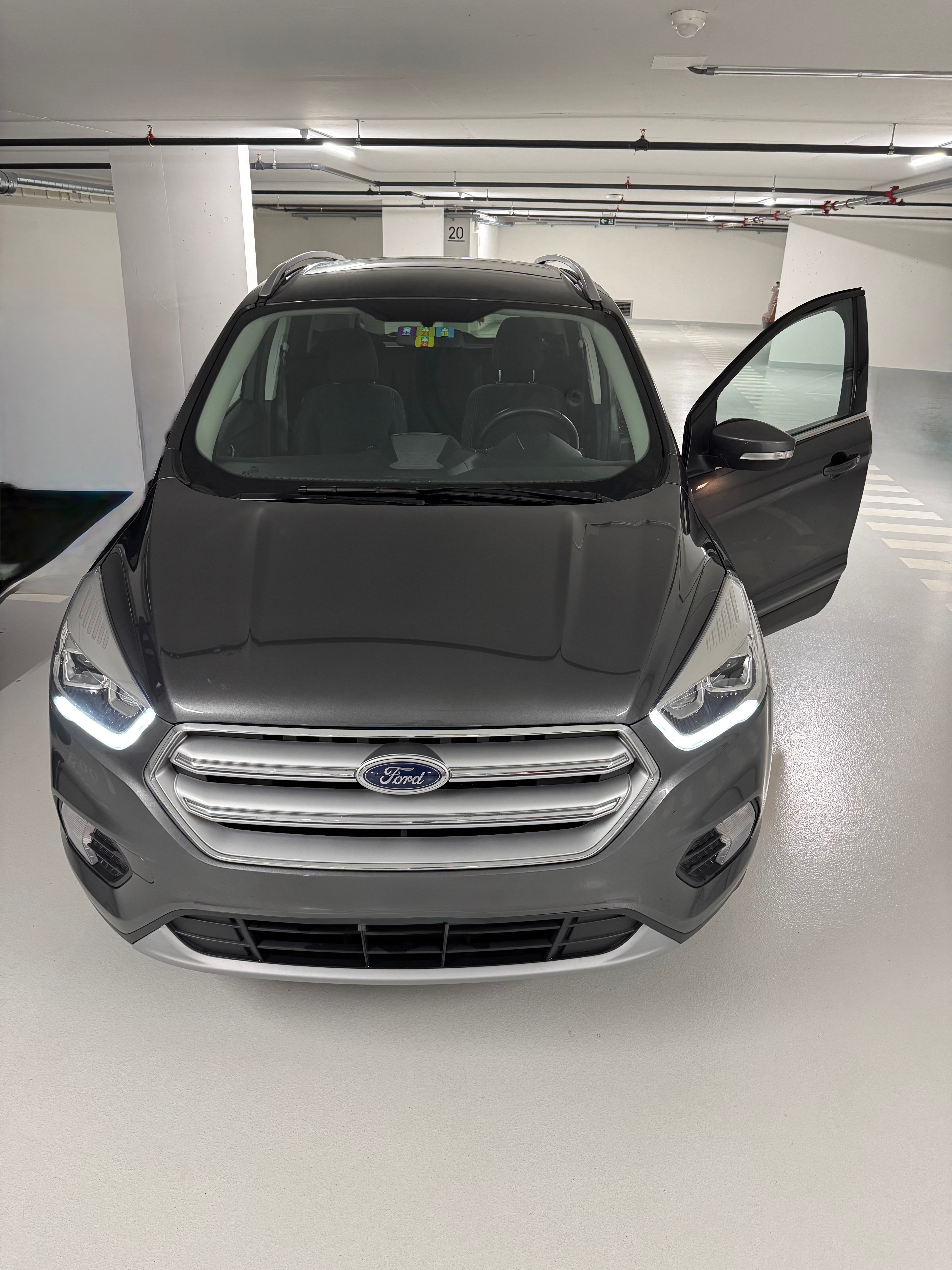 FORD KUGA