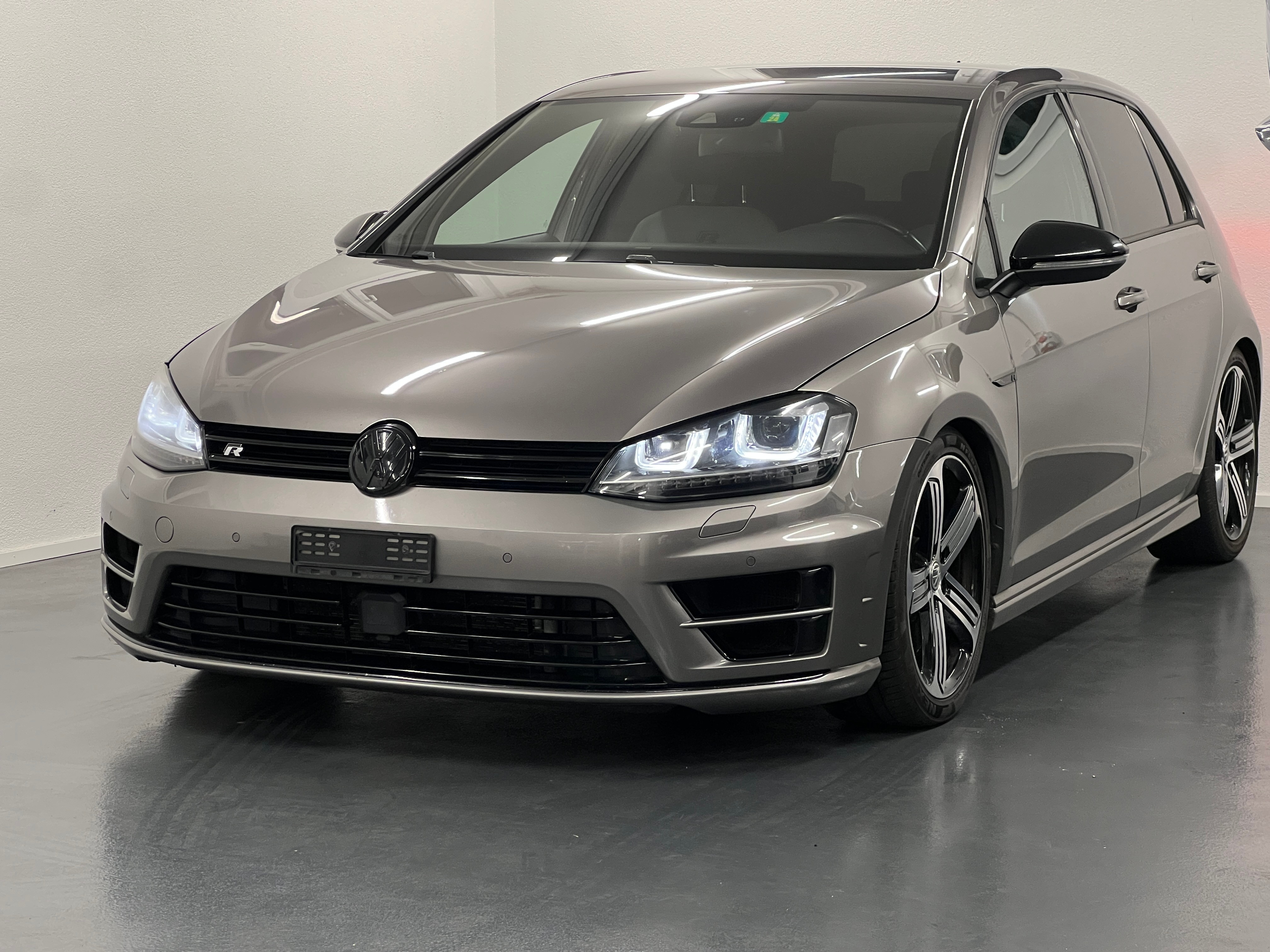 VW Golf 2.0 TSI R 4Motion DSG