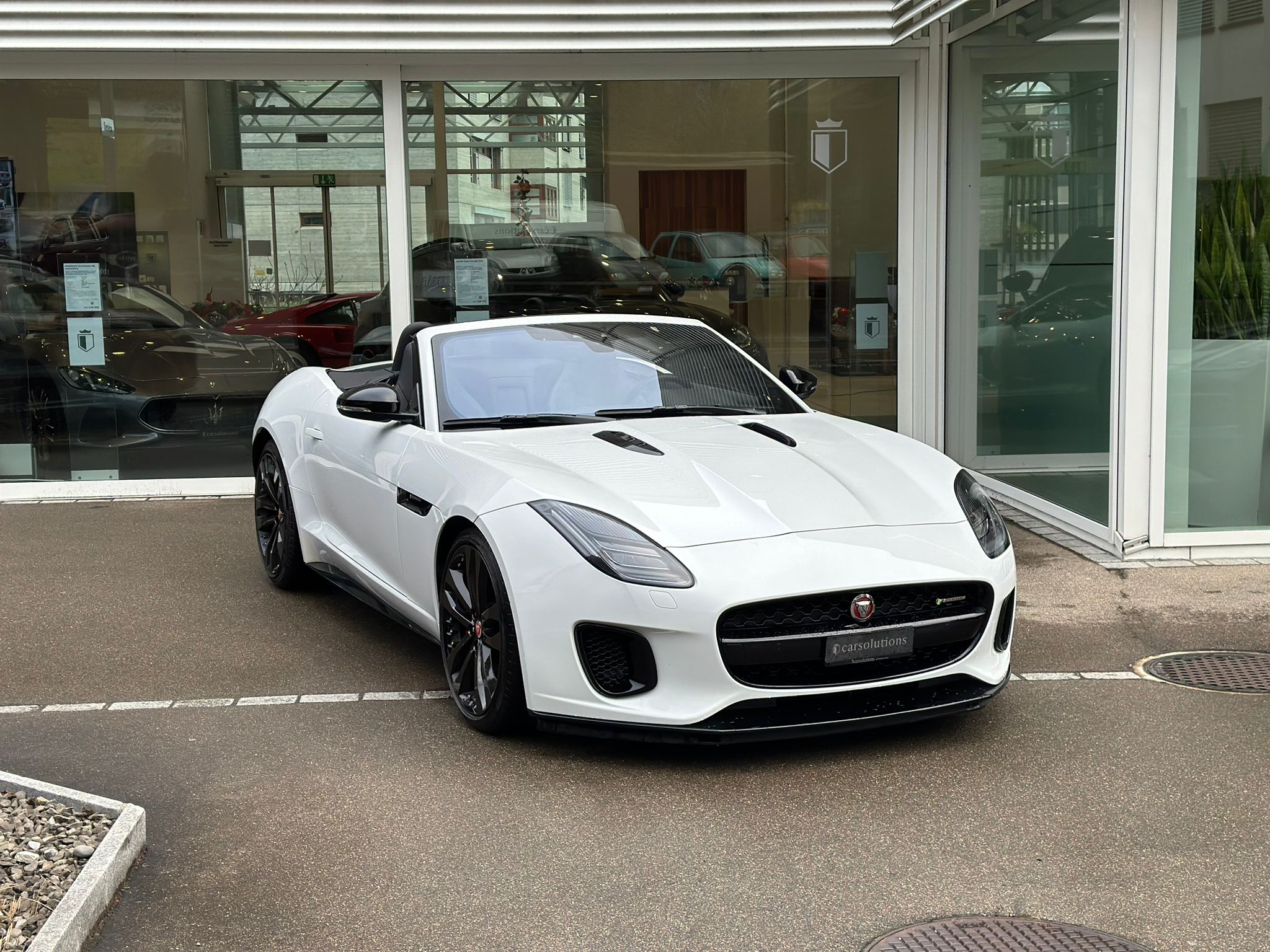 JAGUAR F-Type Convertible 2.0 I4 R-Dynamik Automatik