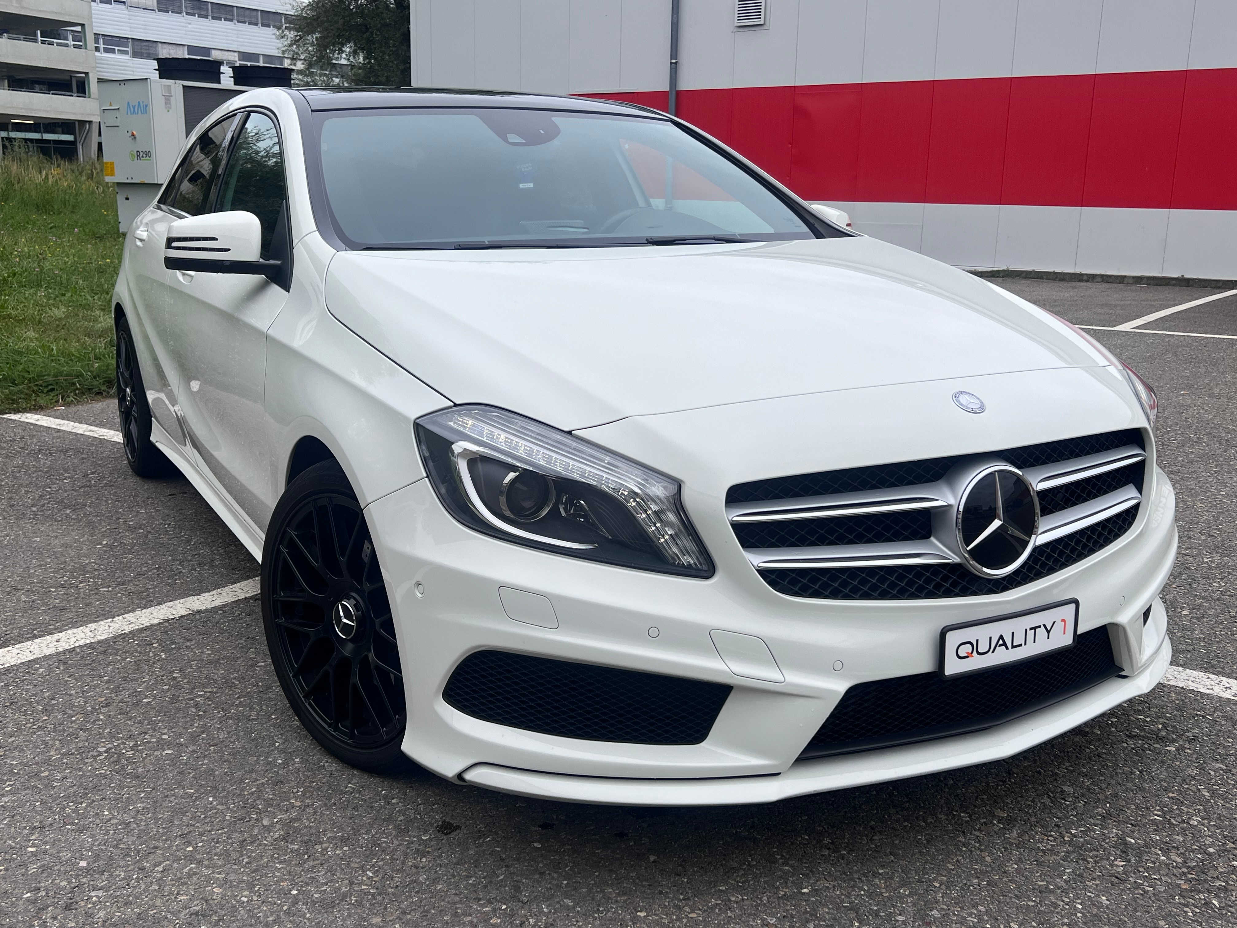 MERCEDES-BENZ A 250 AMG Line 7G-DCT