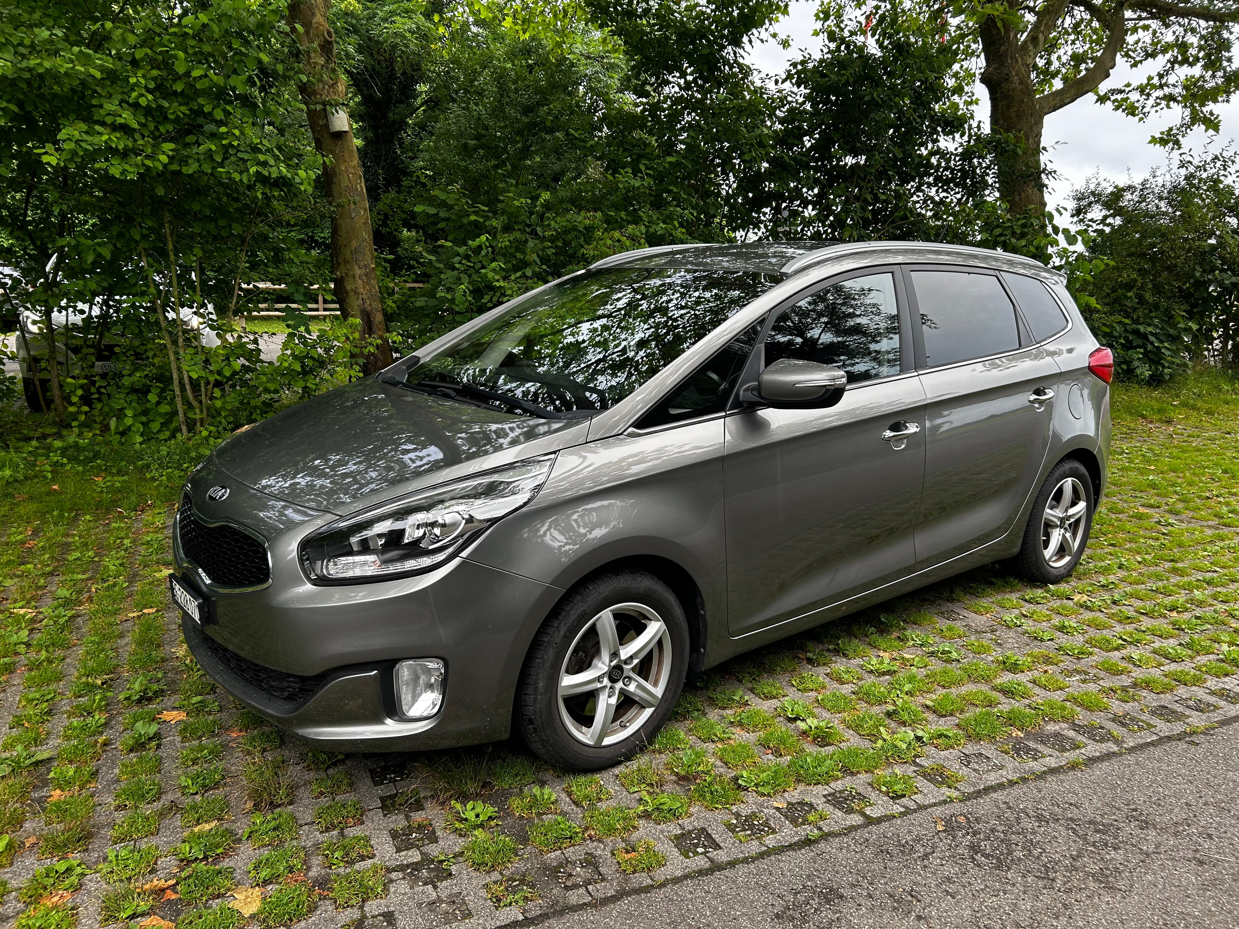 KIA Carens 1.7 CRDi Trend