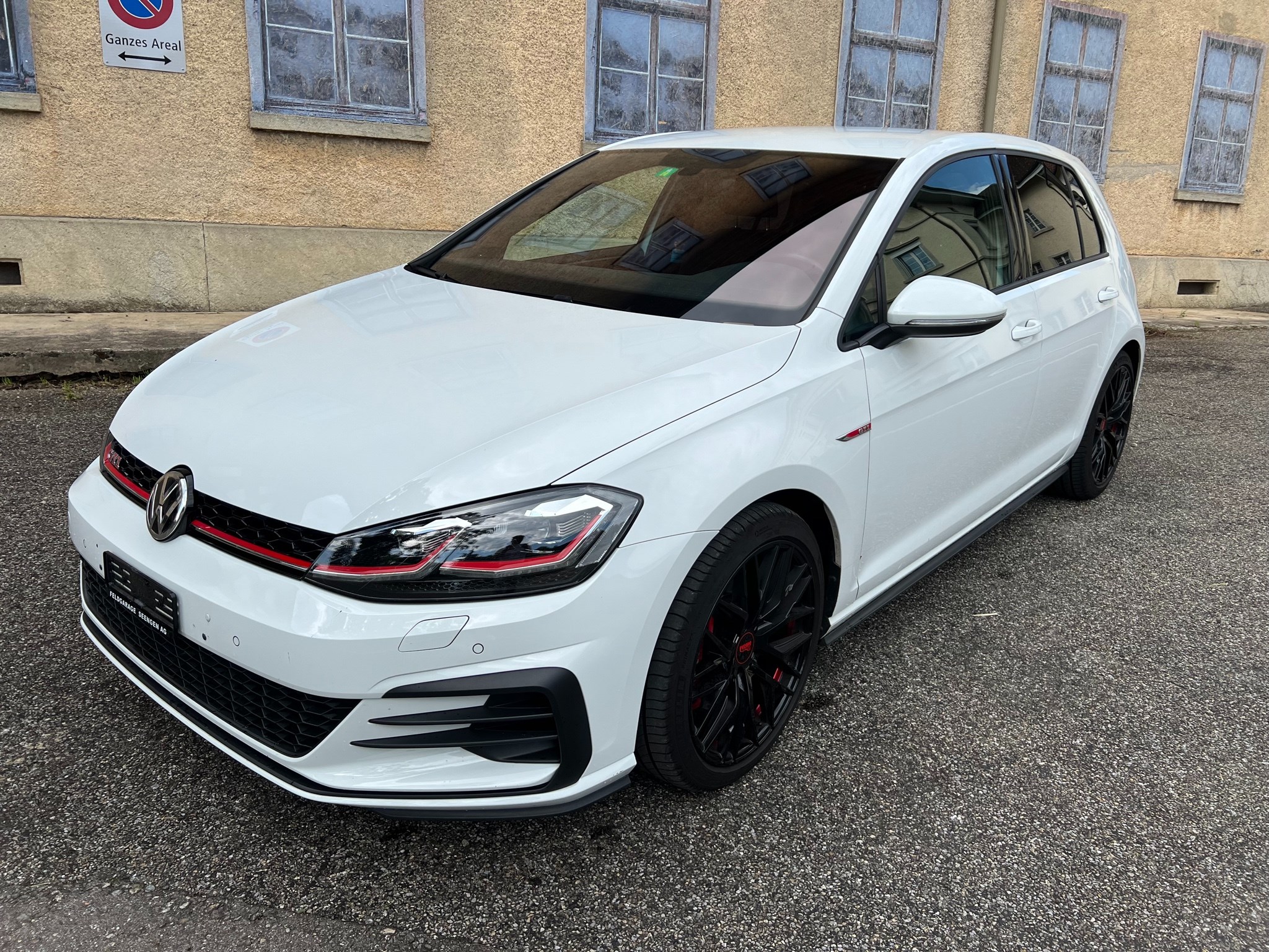 VW Golf 2.0 TSI GTI Performance DSG