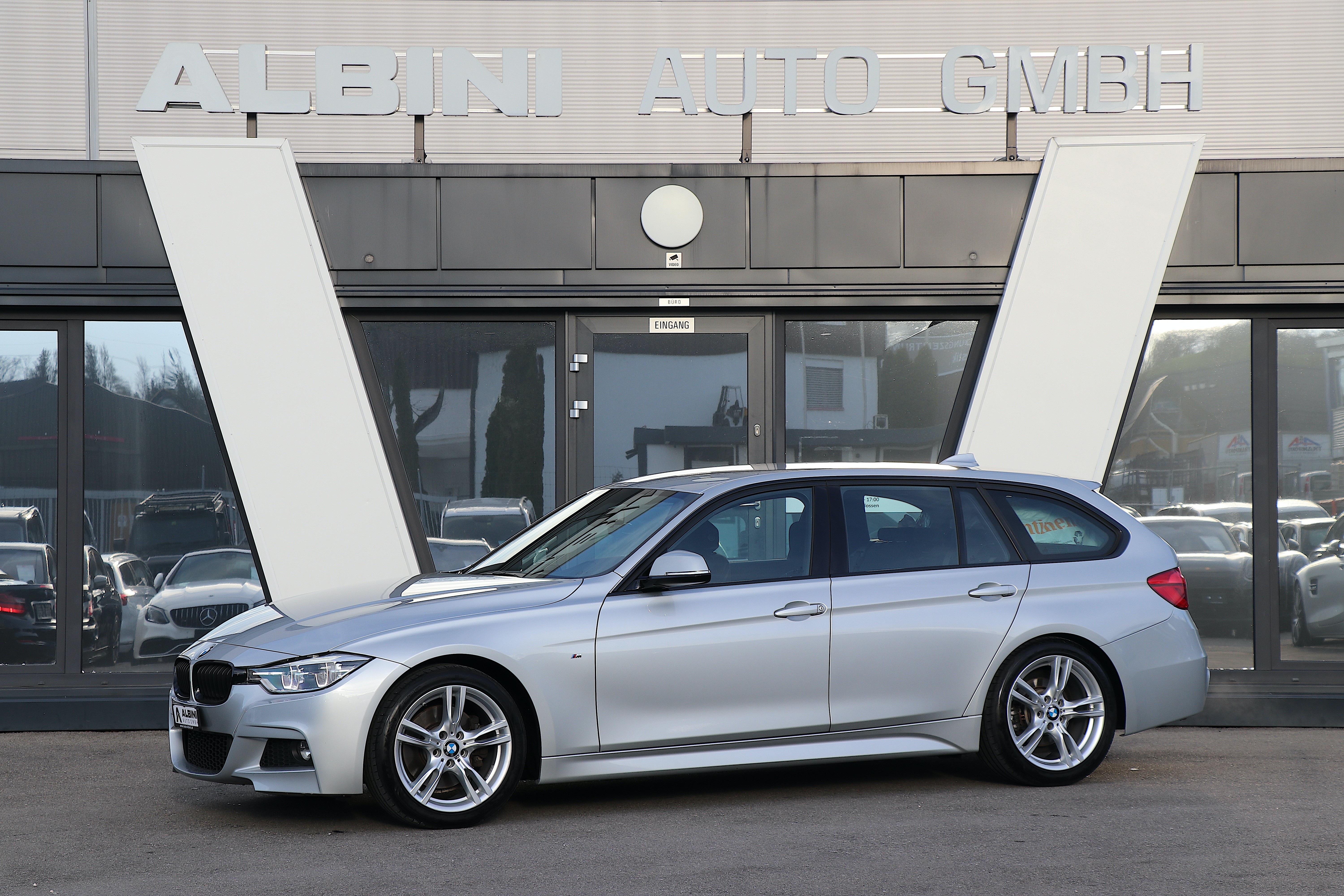 BMW 330i Touring M Sport