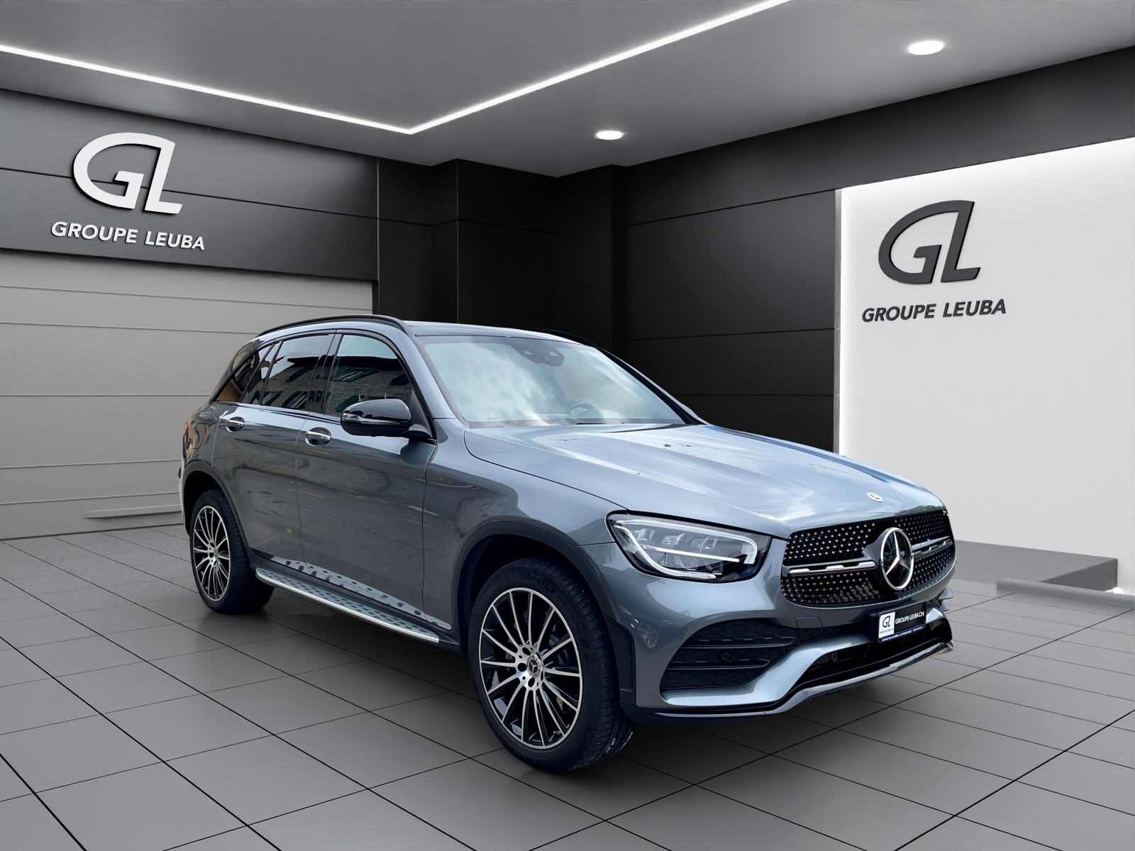 MERCEDES-BENZ GLC 300 e AMG Line 4Matic 9G-Tronic