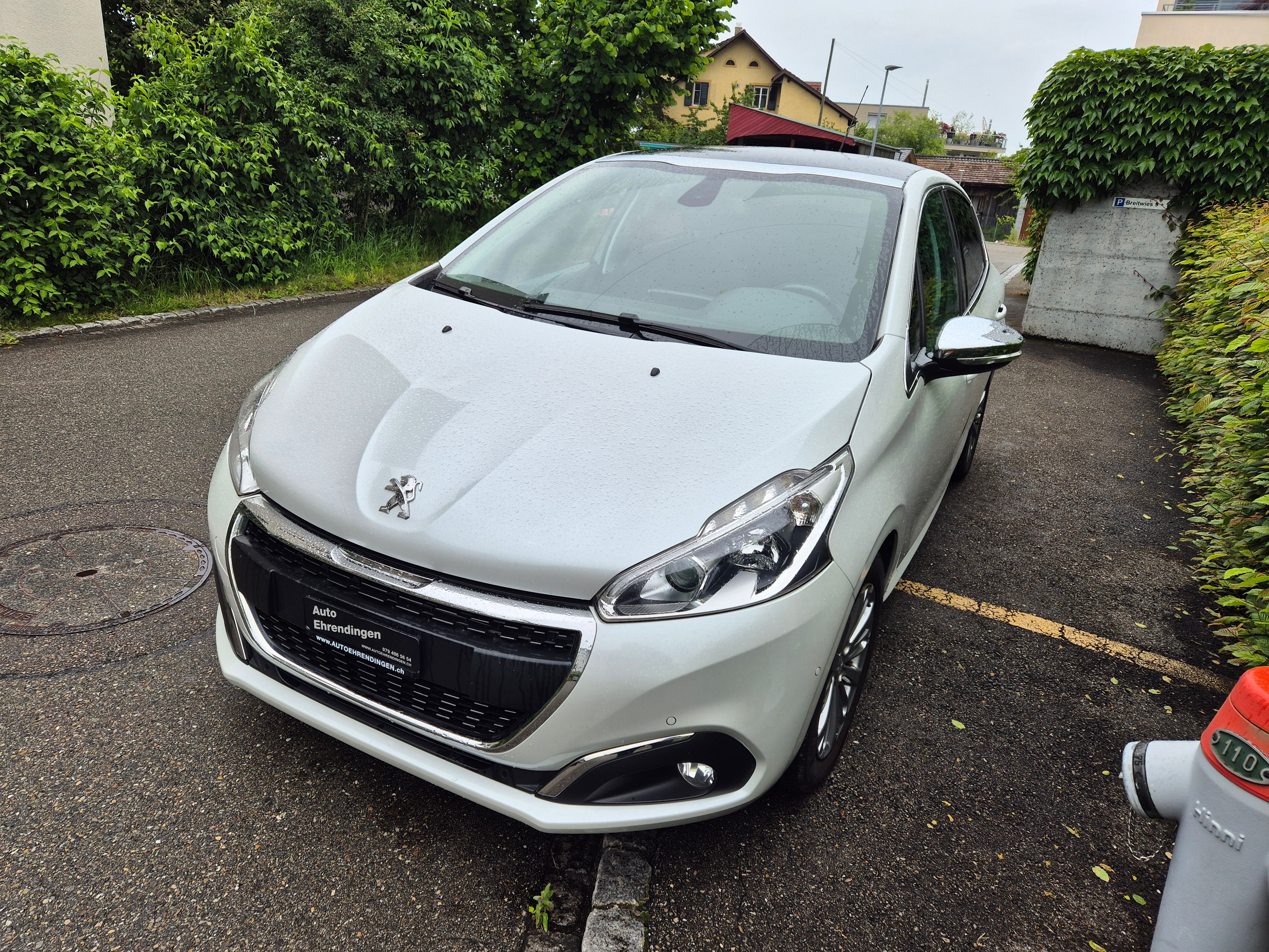 PEUGEOT 208 1.2 PureTech Allure EAT6