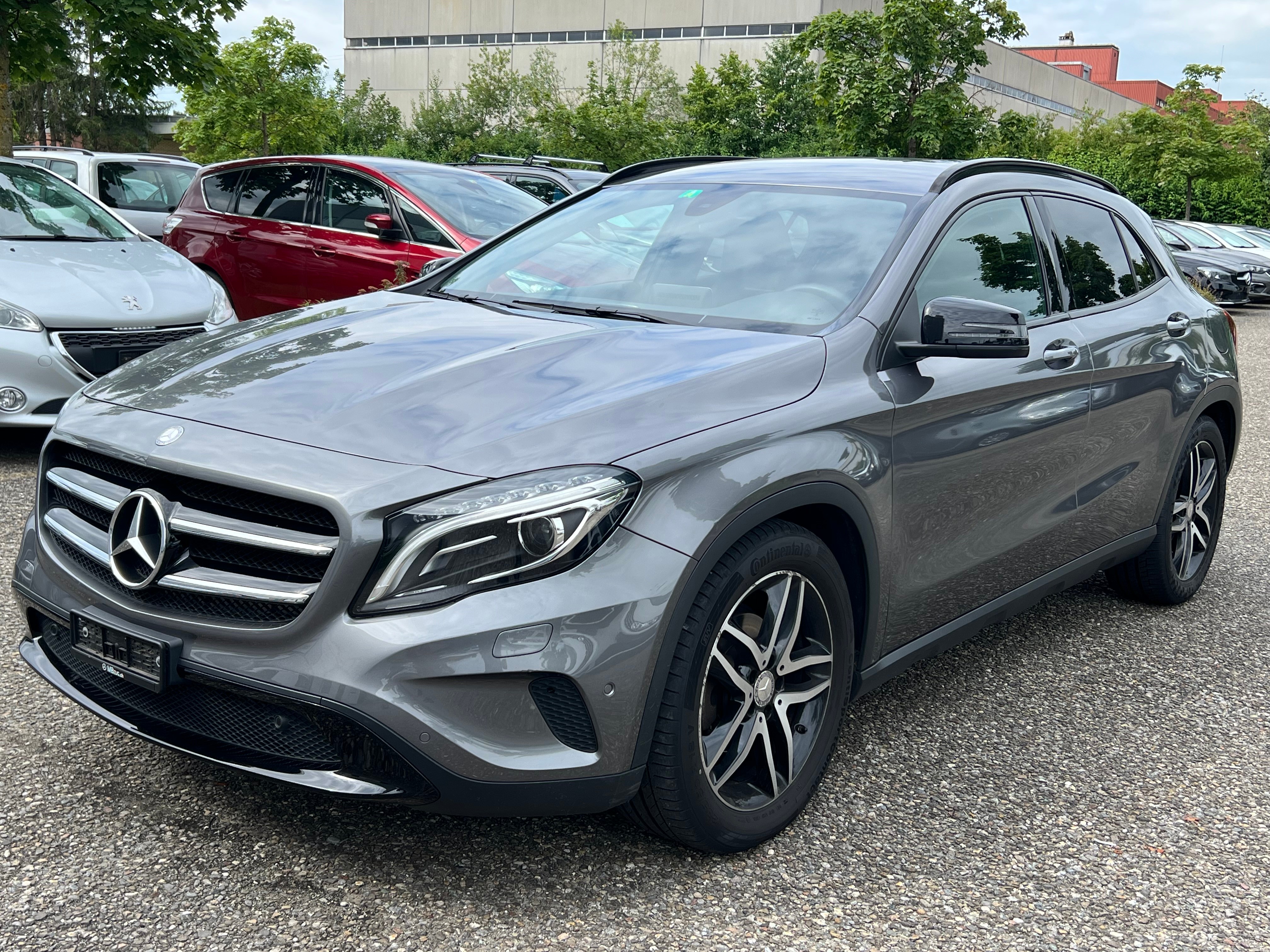 MERCEDES-BENZ GLA 200 CDI Swiss Star Edition Urban 4Matic 7G-DCT