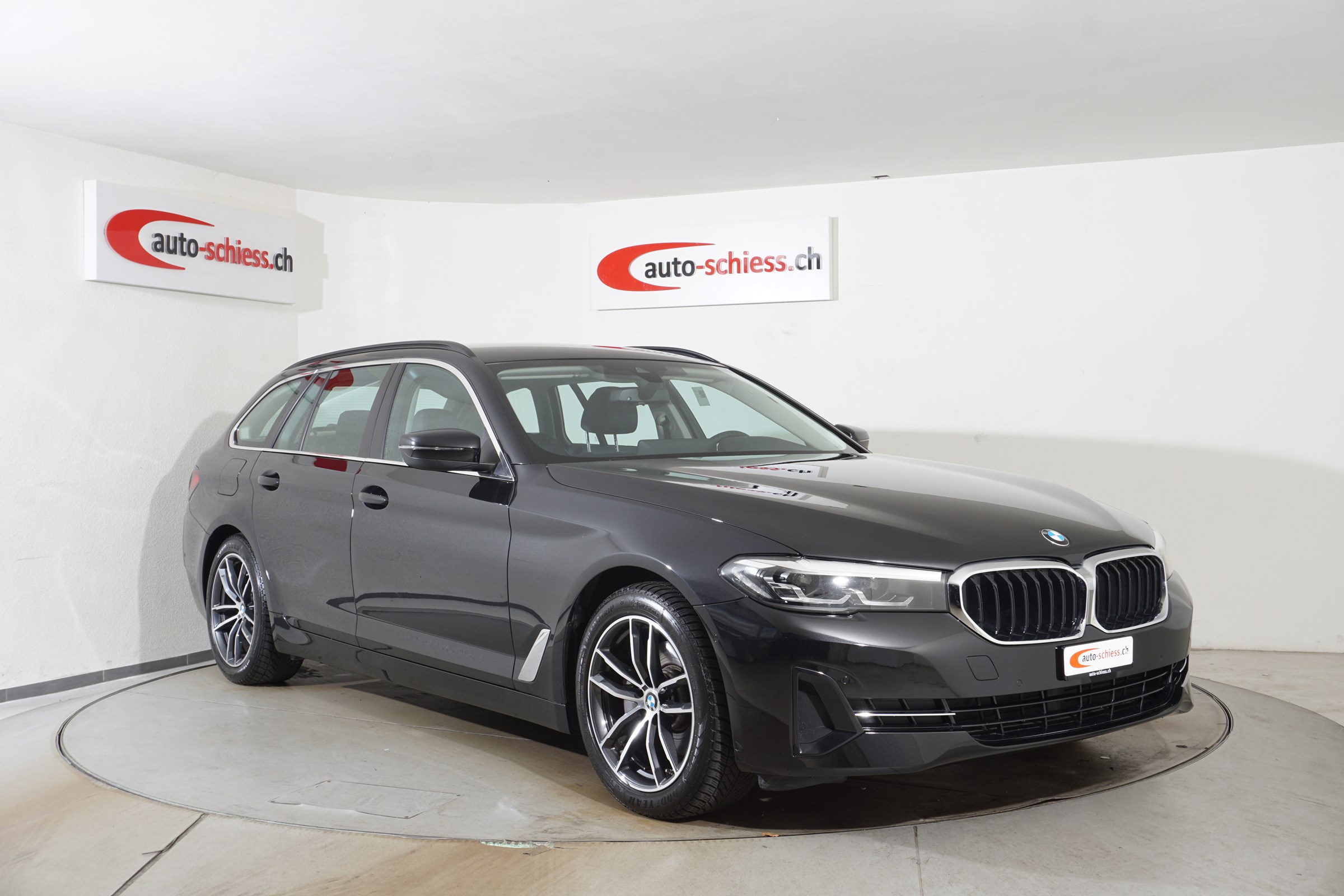 BMW 520 d xDrive 48V Touring Steptronic