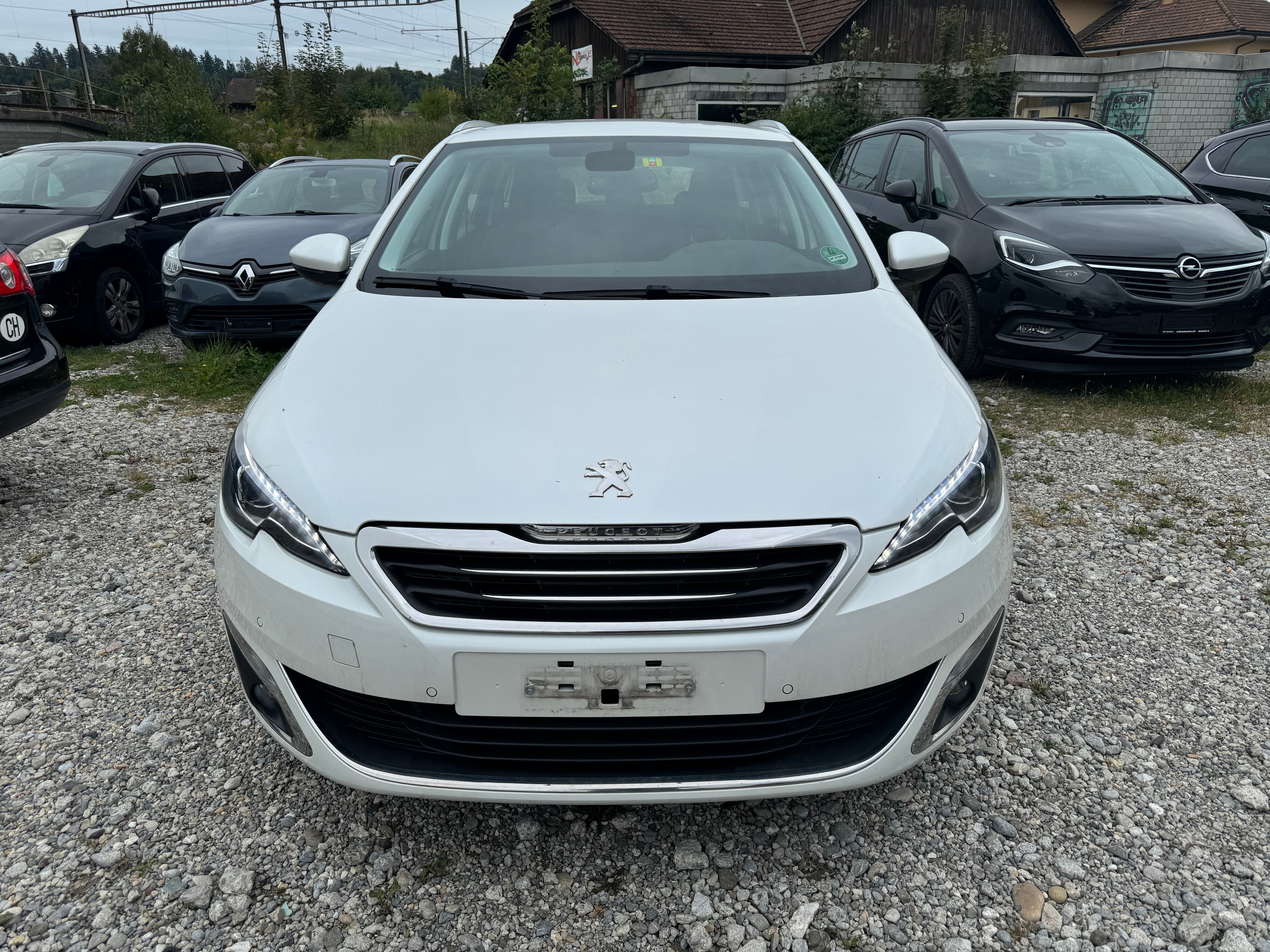 PEUGEOT 308 SW 1.2 THP Allure