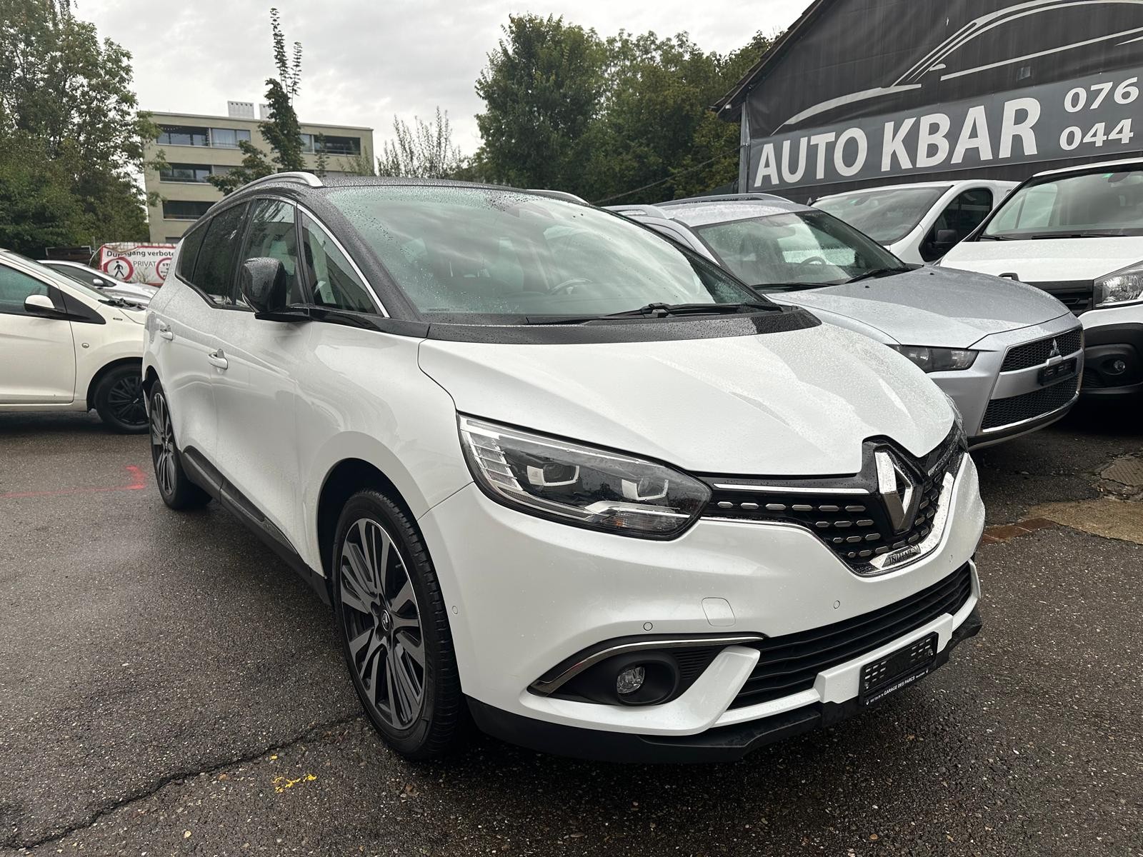 RENAULT Grand Scénic 1.2 16V Turbo Initiale Paris