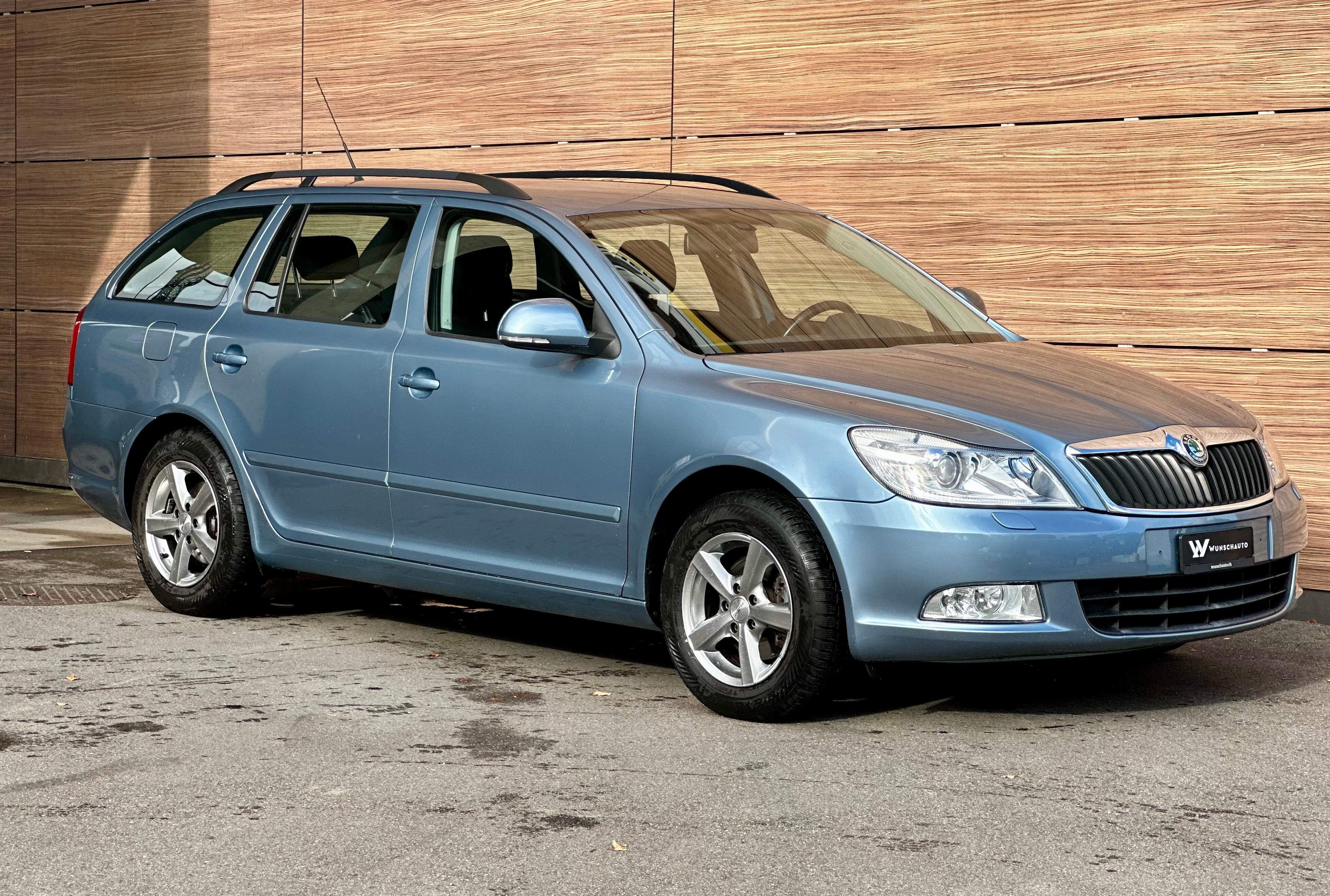 SKODA OCTAVIA COMBI 1.8 TSI DSG