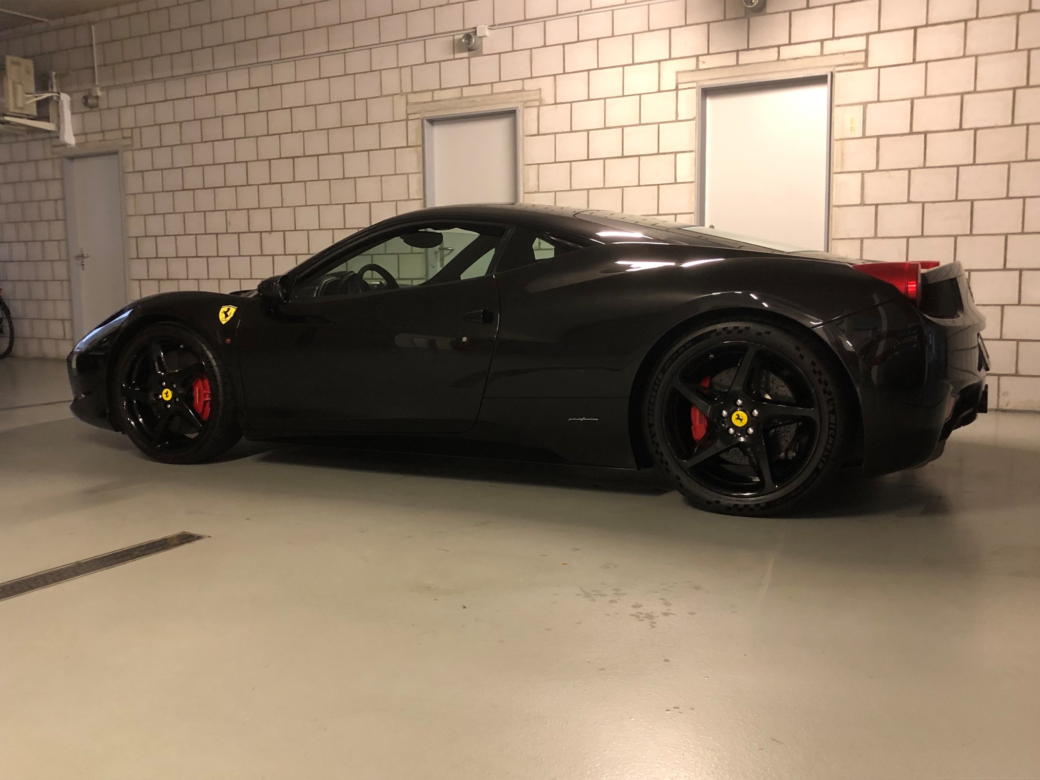 FERRARI 458 Italia 4.5 V8