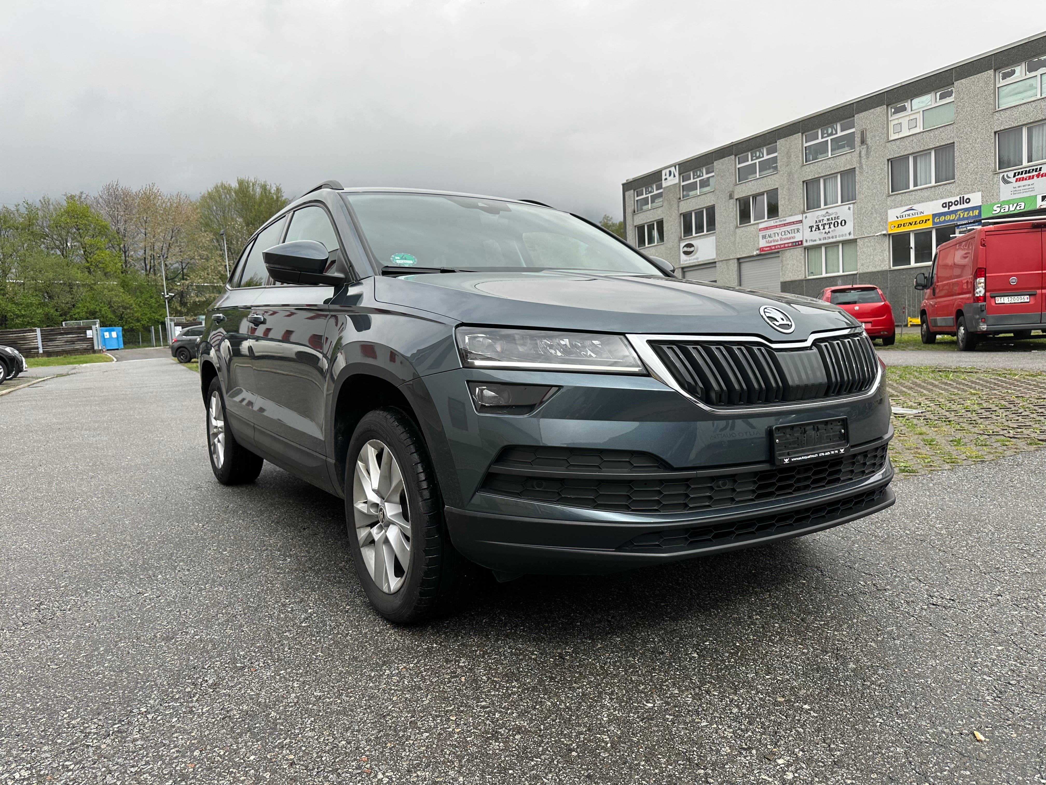 SKODA Karoq 1.0 TSI Ambition