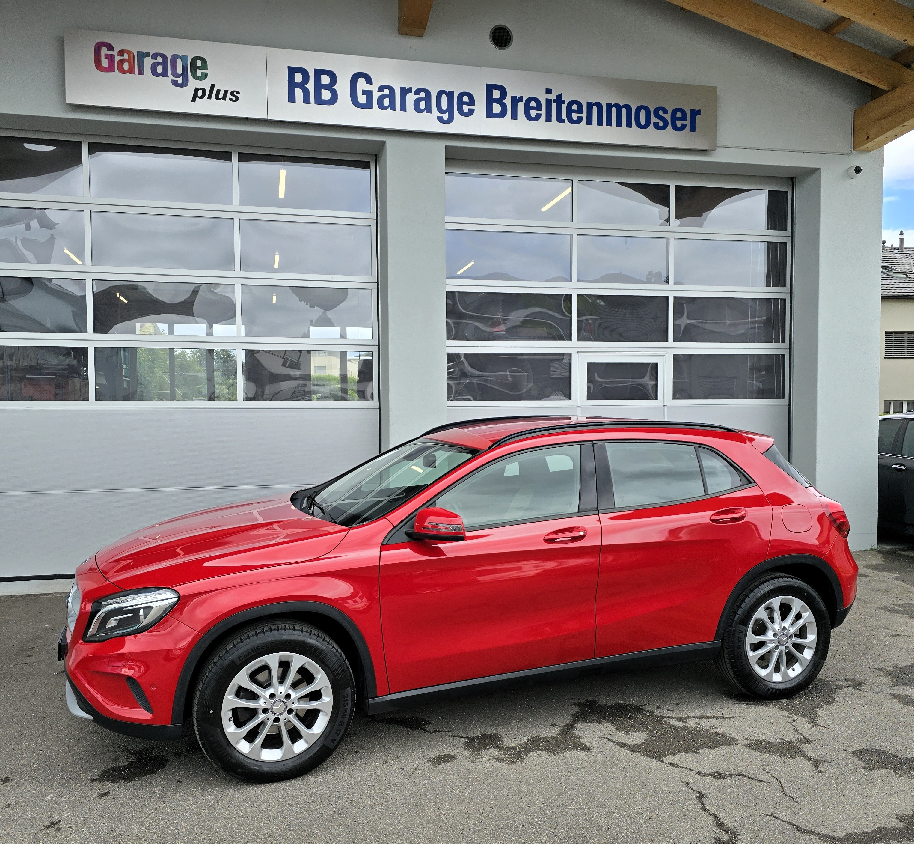 MERCEDES-BENZ GLA 200 CDI Swiss Star Edition 4Matic 7G-DCT