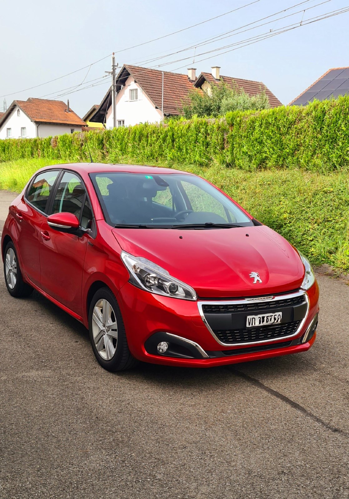 PEUGEOT 208 1.2 PureTech Signature