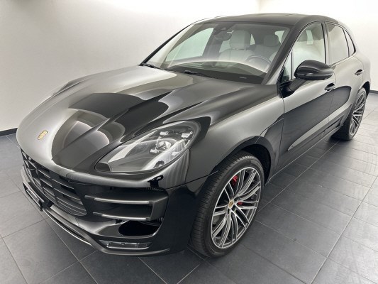 PORSCHE Macan Turbo