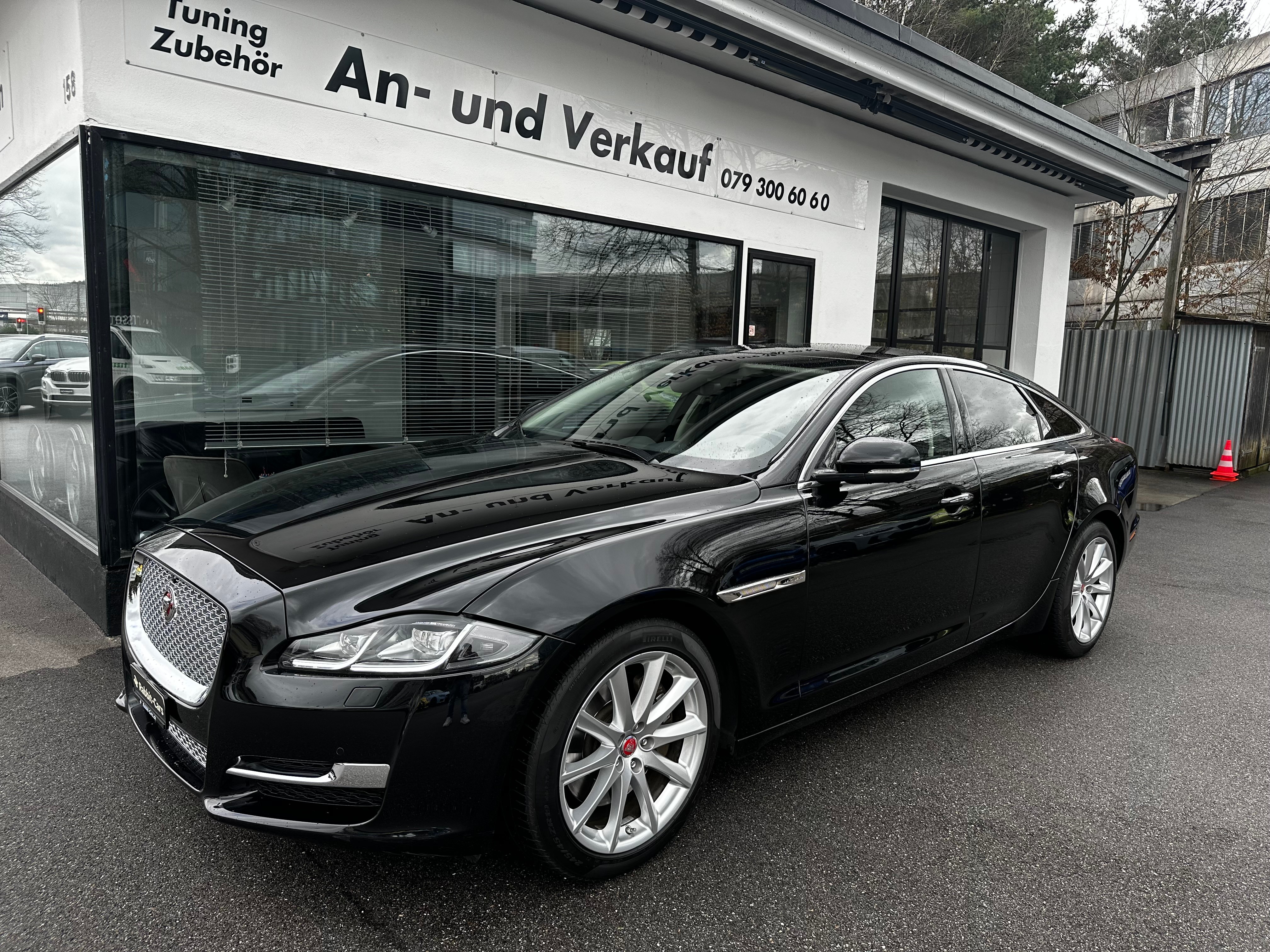 JAGUAR XJ 3.0d Premium Luxury V6 Automatic