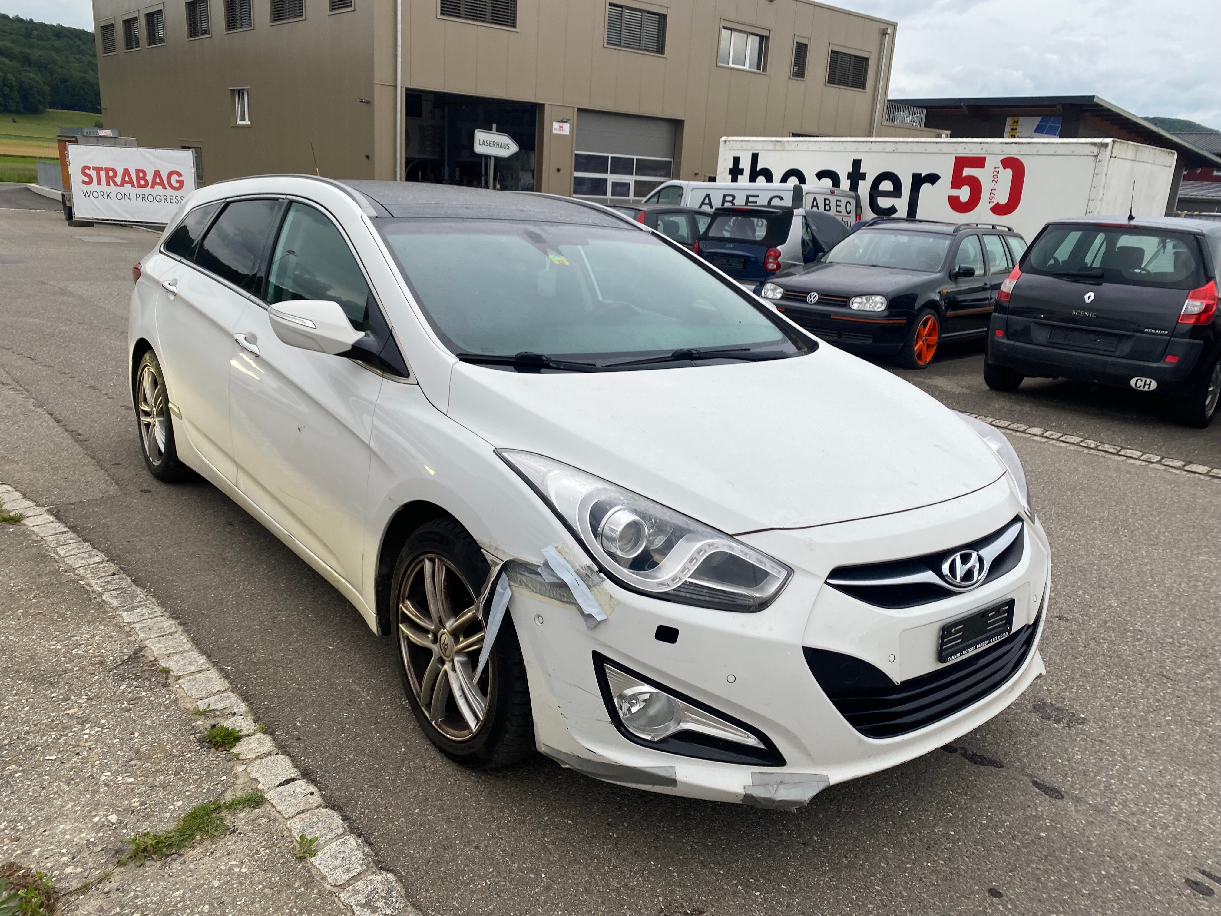 HYUNDAI i40 Wagon 2.0 GDi Style Automatic