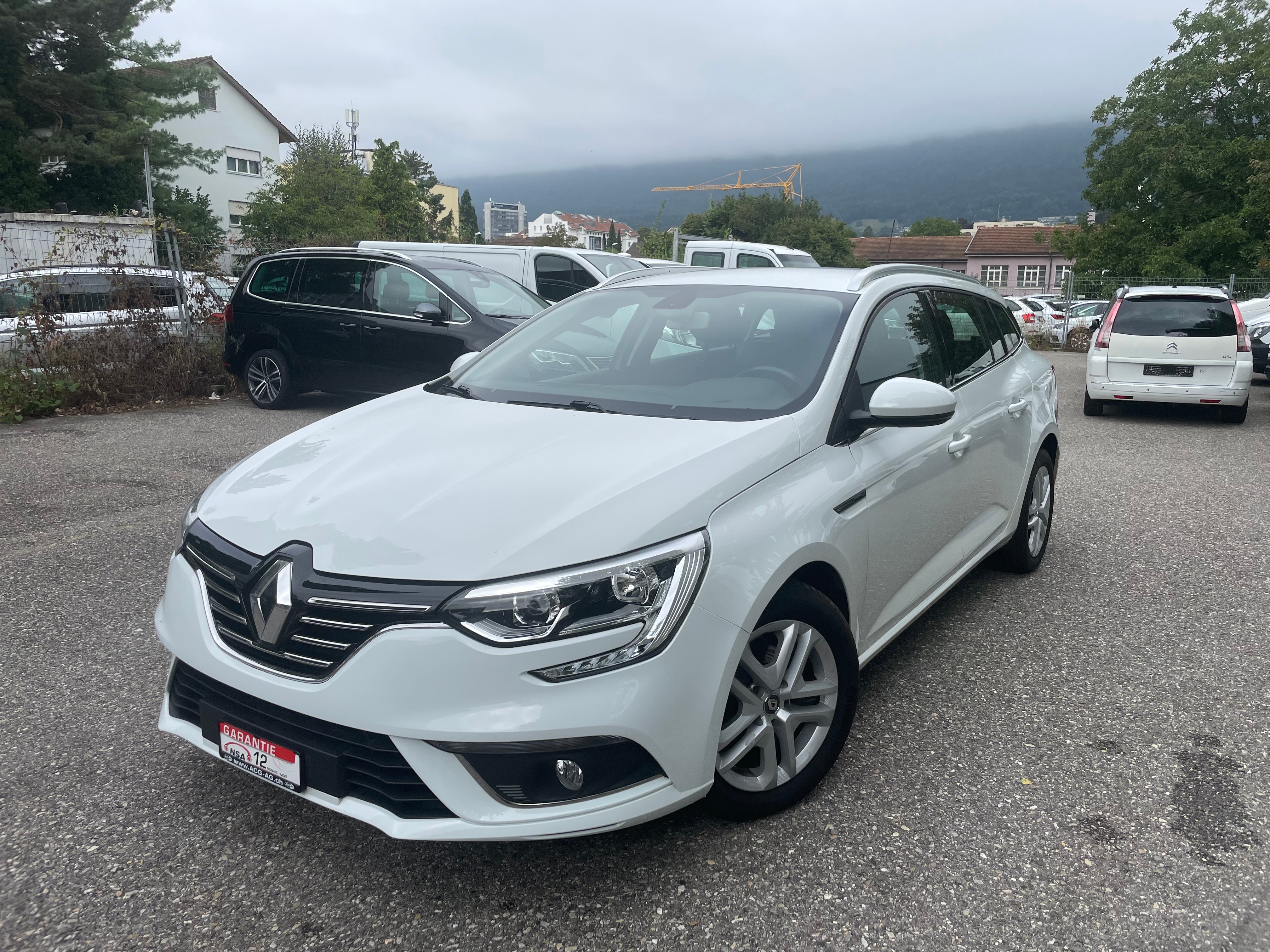 RENAULT Mégane Grandtour 1.5 dCi Business EDC * Gr.Navi * Klima-auto * Tempomat * PDC H * Frisch Ab MFK