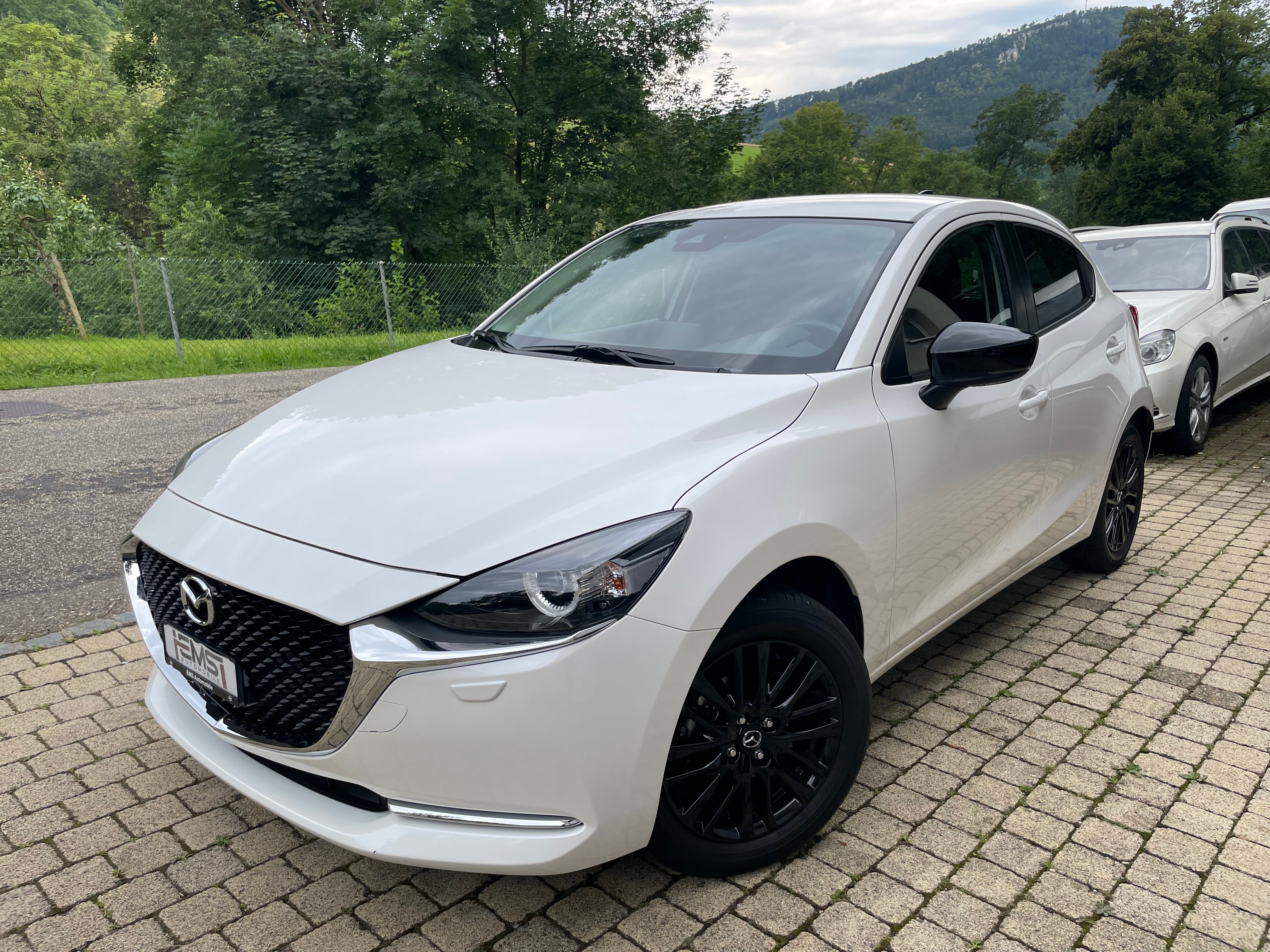 MAZDA 2 SKYACTIV-G 90 Homura Automat