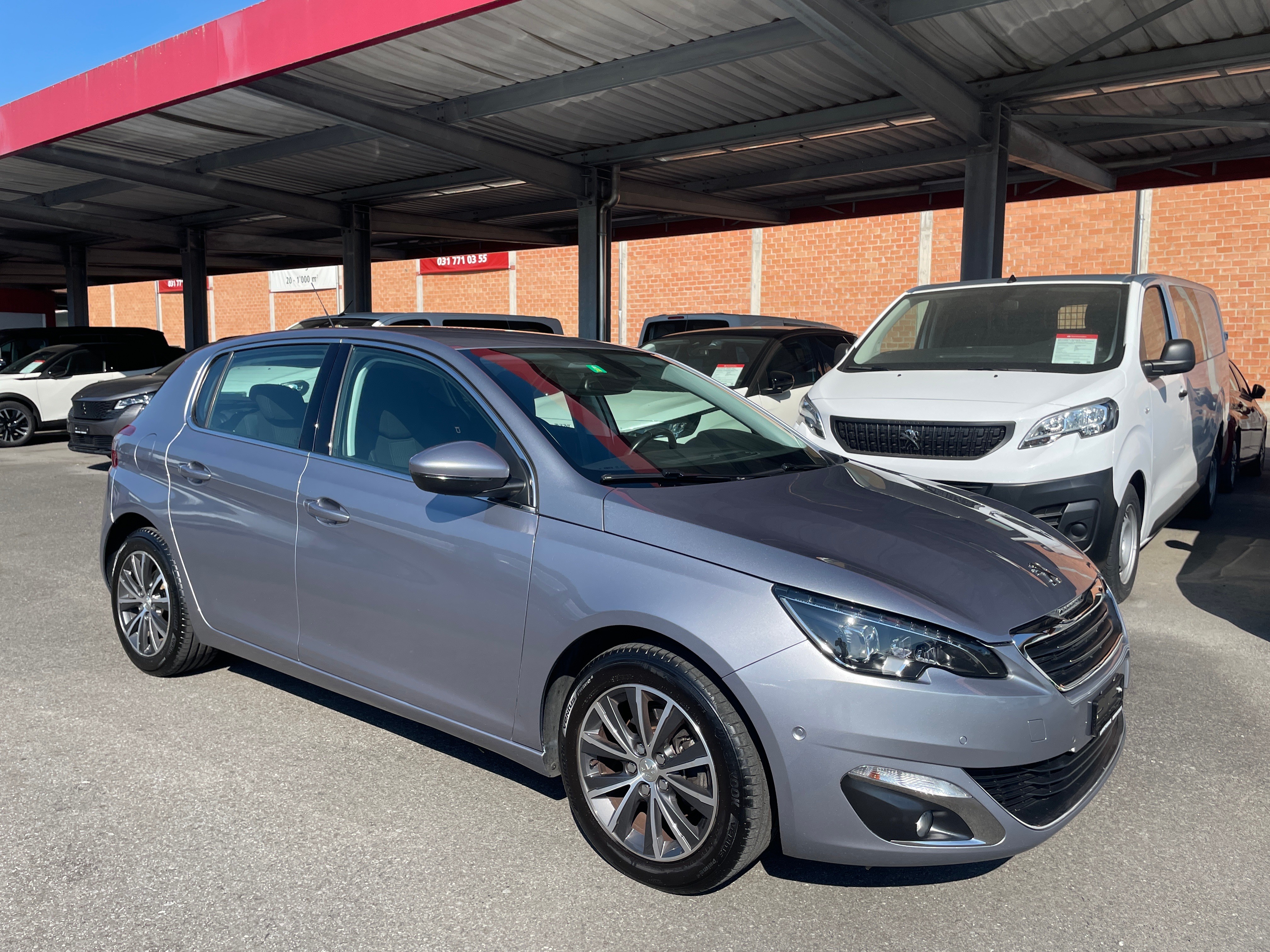 PEUGEOT 308 1.2 THP Allure Automatic