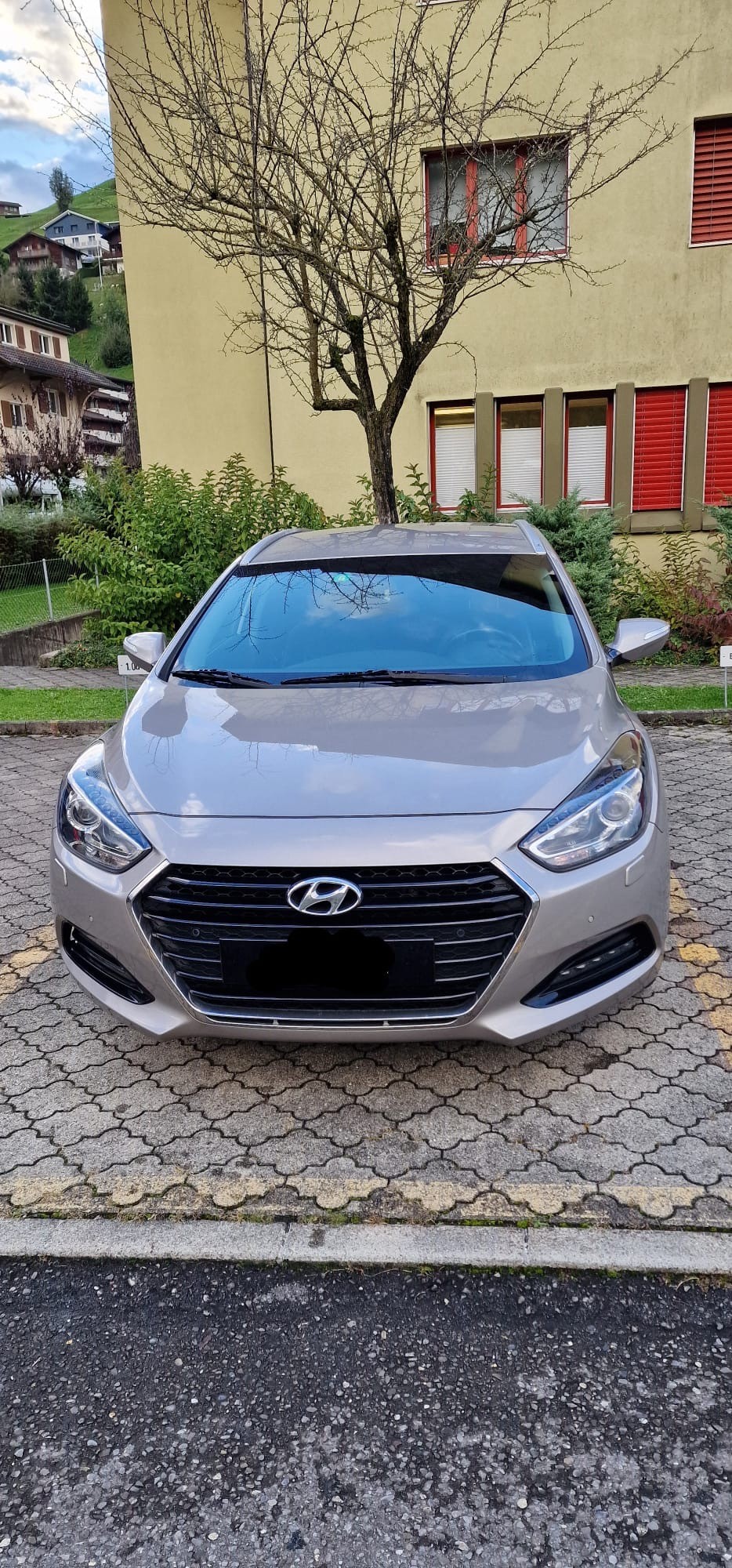 HYUNDAI i40 Wagon 1.7 CRDI Amplia Automatic