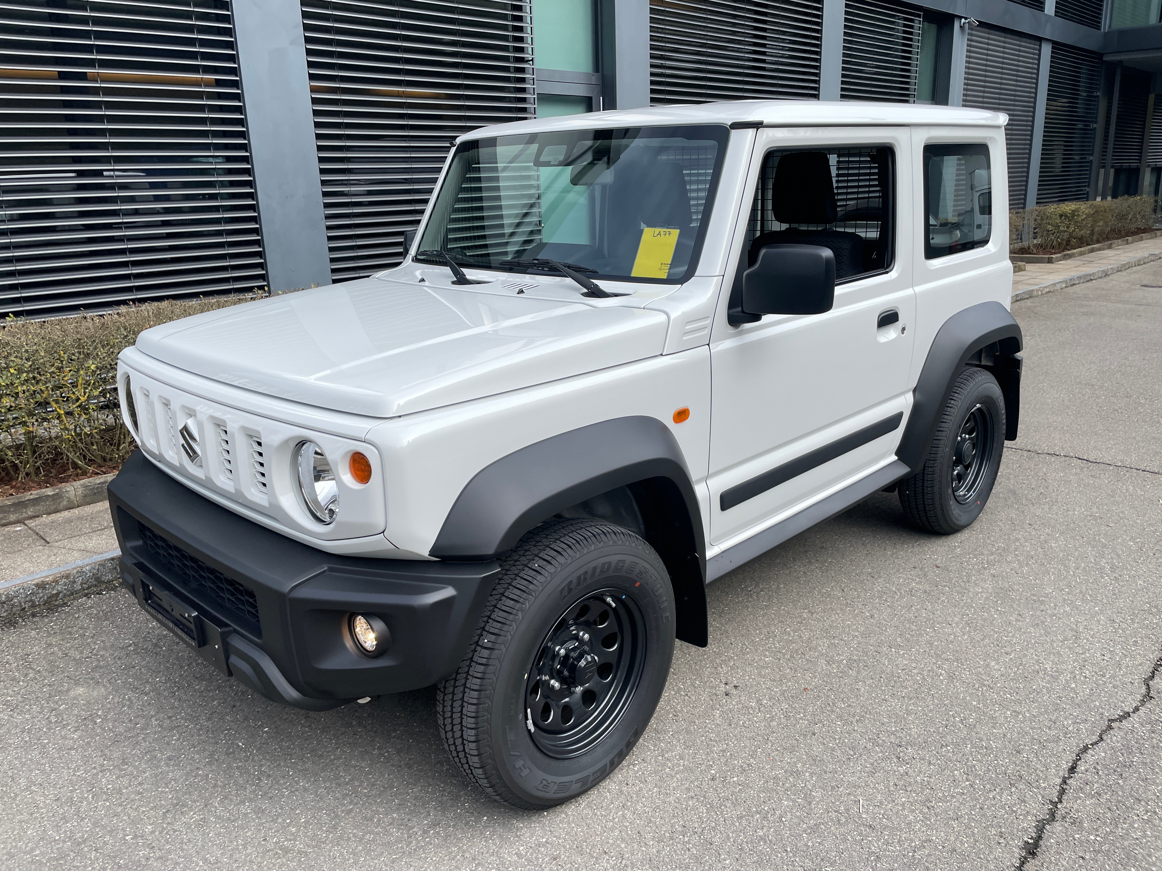 SUZUKI Jimny 1.5 Compact+ 4x4 Black & White Edition