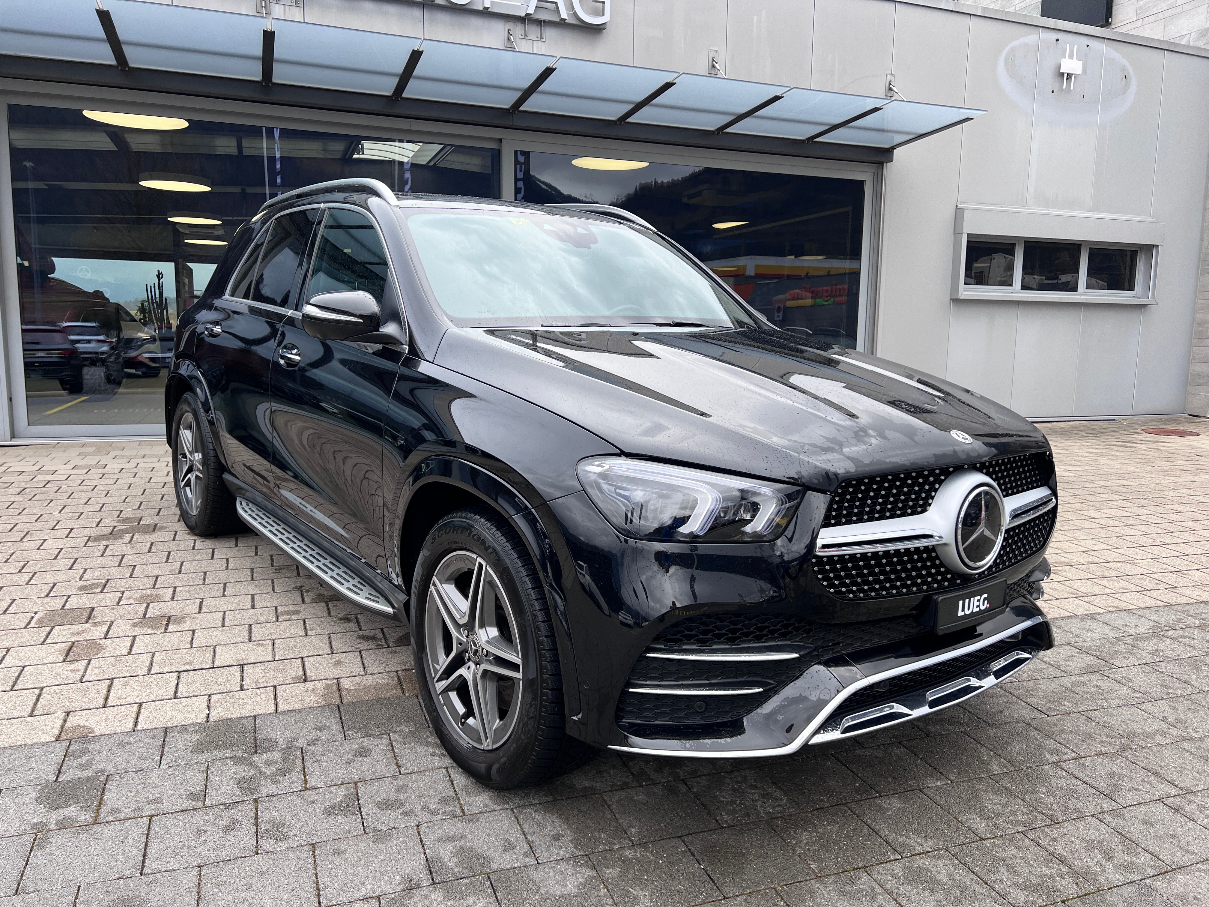 MERCEDES-BENZ GLE 300 d 4Matic AMG Line 9G-Tronic