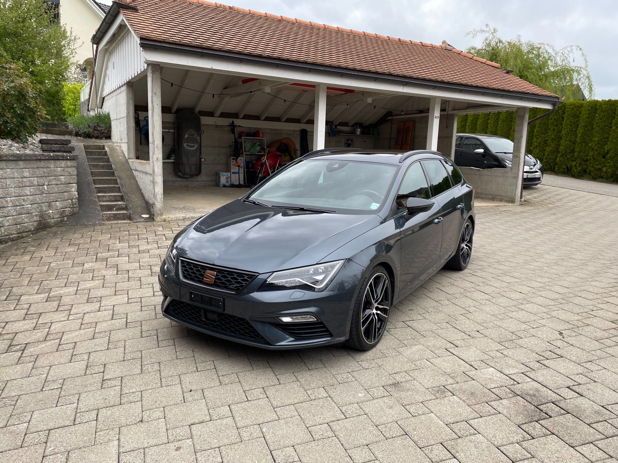 SEAT Leon ST 2.0 TSI Cupra 300 4 Drive DSG