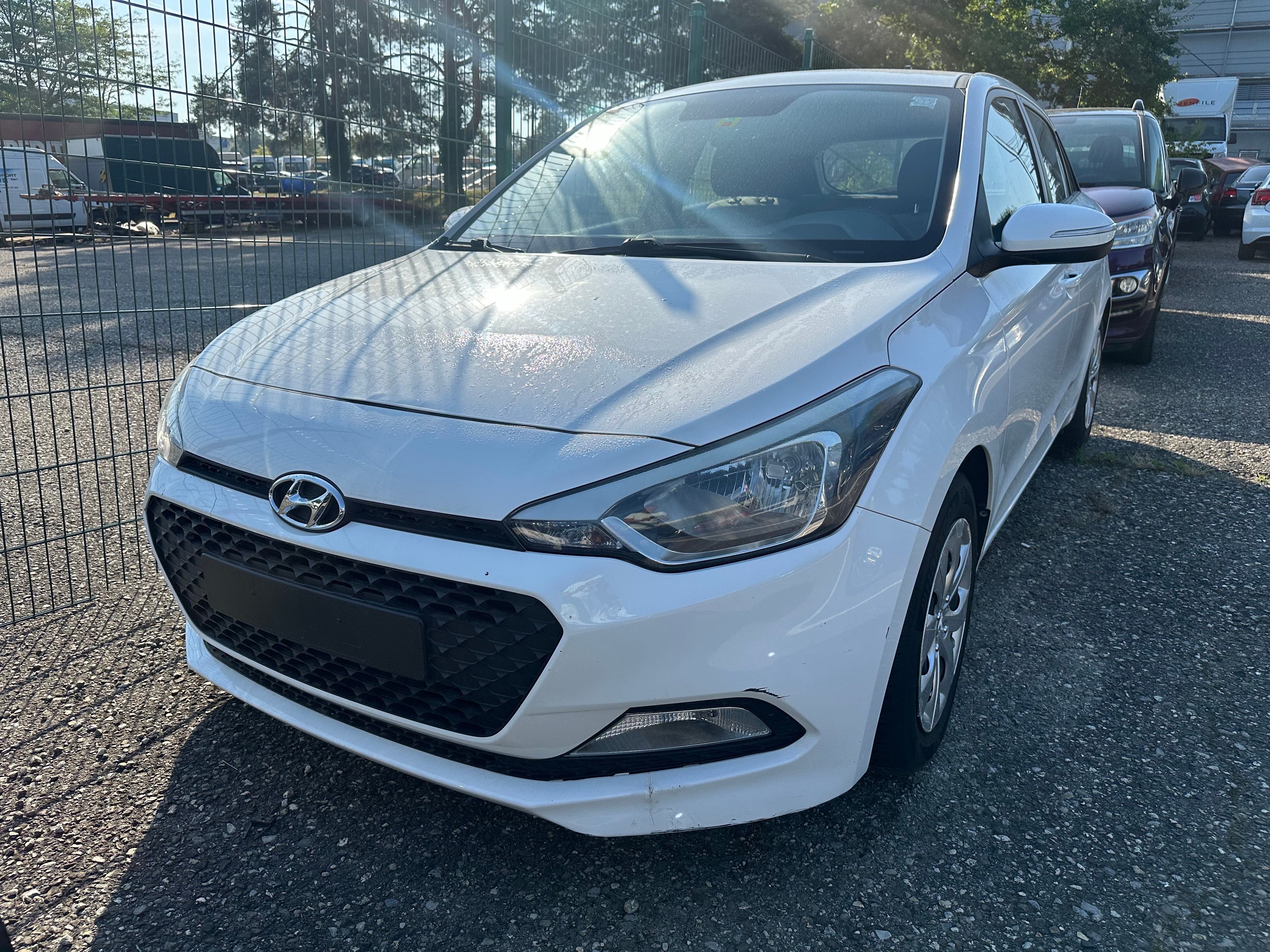 HYUNDAI i20 1.2 exxtra